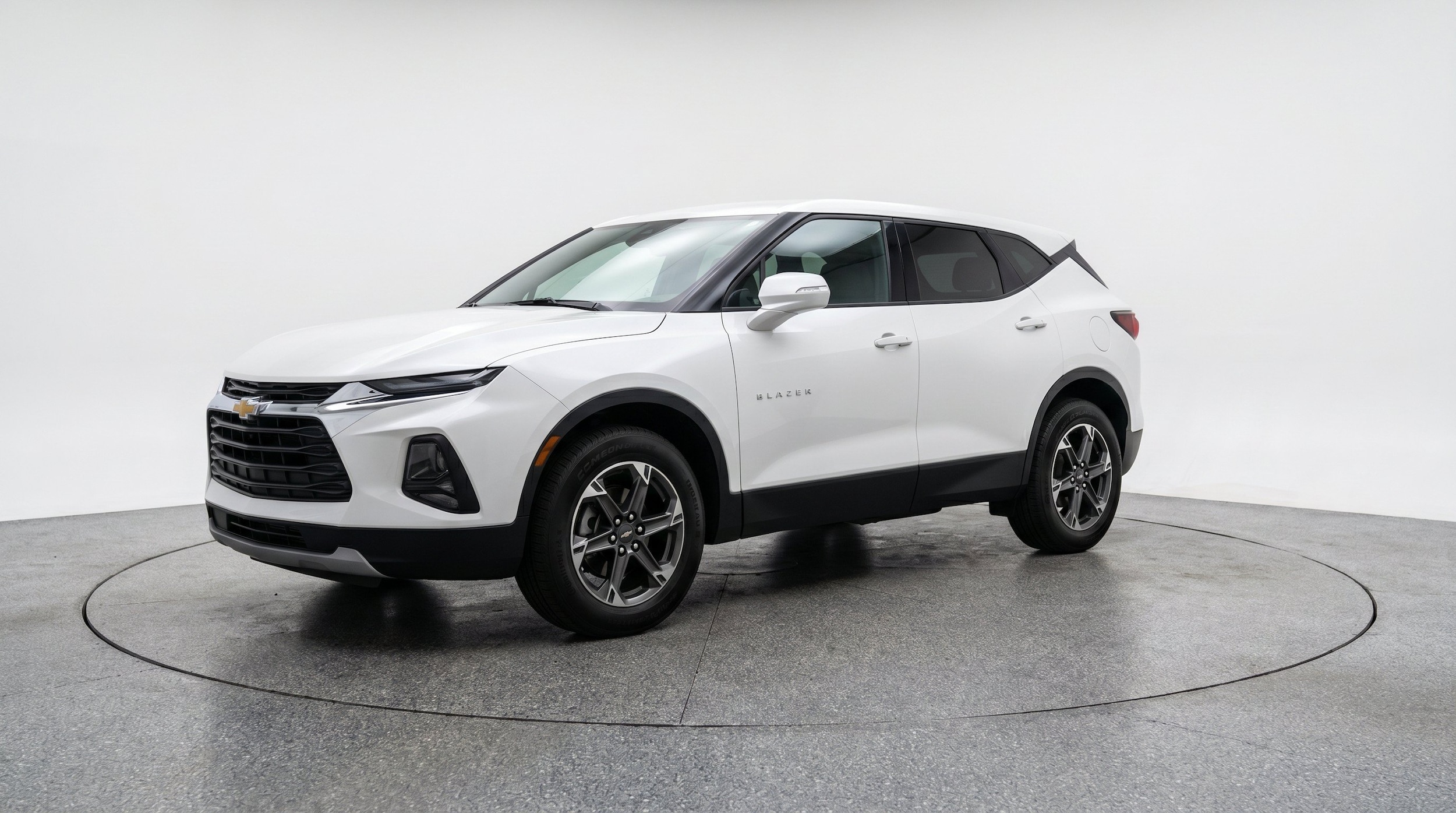 Thumbnail: 2025 Chevrolet Blazer - 3