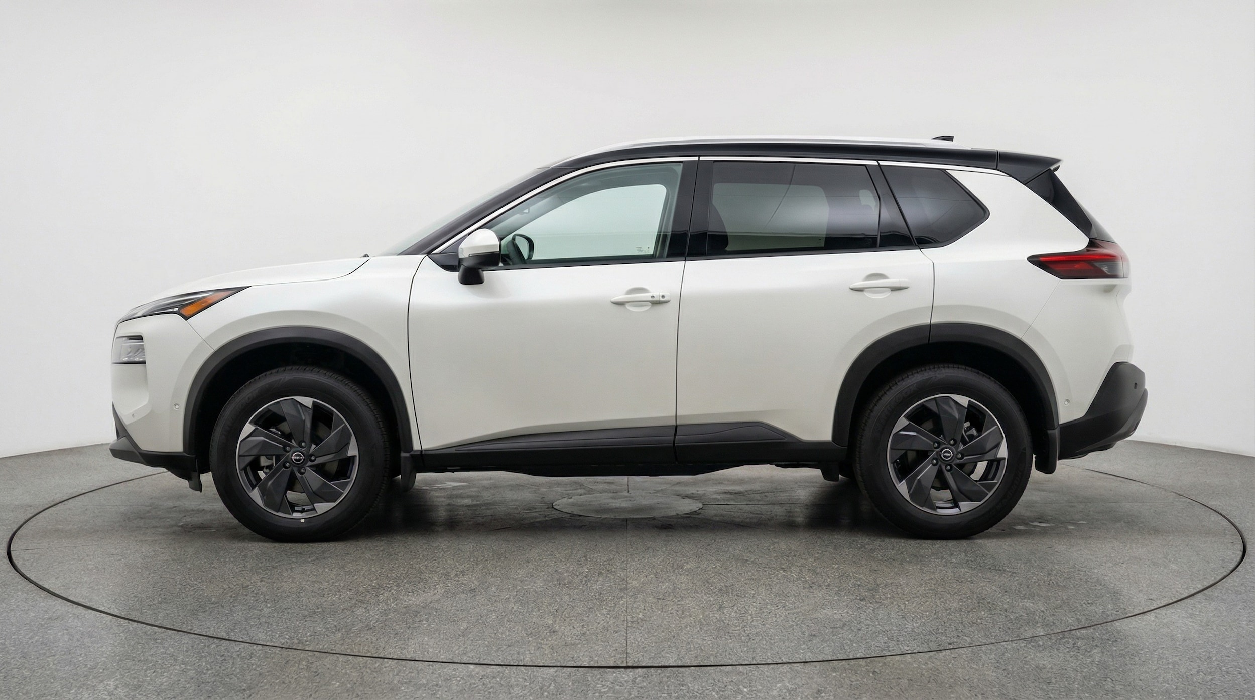 Thumbnail: 2025 Nissan Rogue - 4