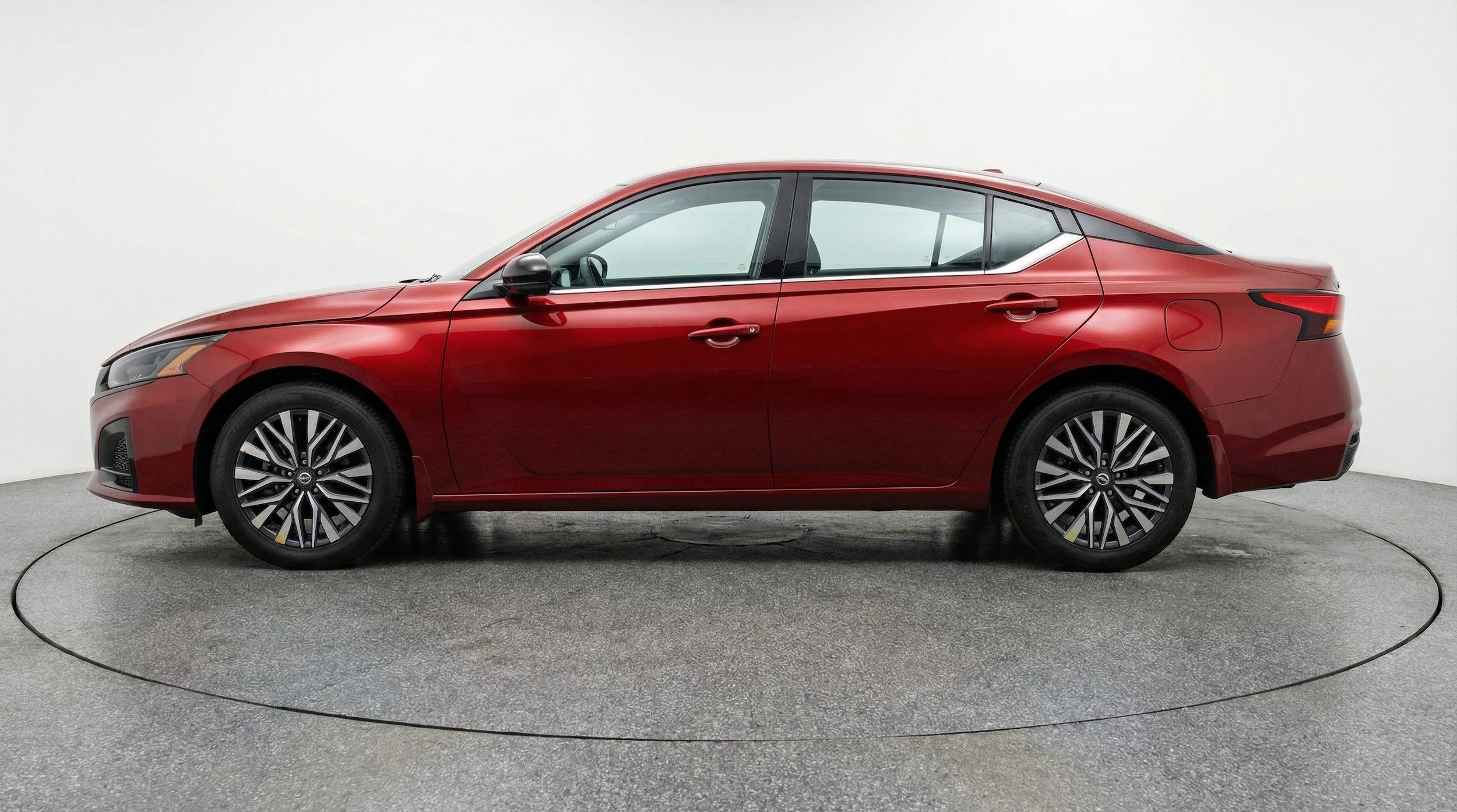 Thumbnail: 2025 Nissan Altima - 5