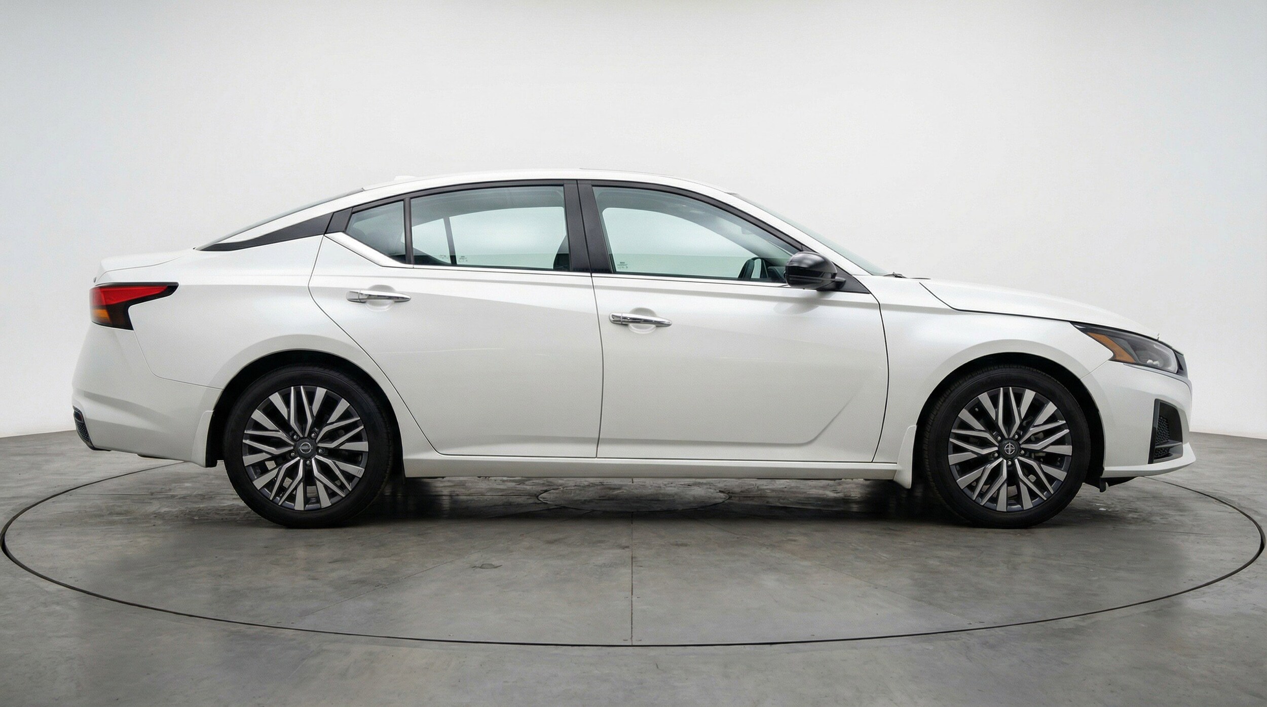 Thumbnail: 2025 Nissan Altima - 11