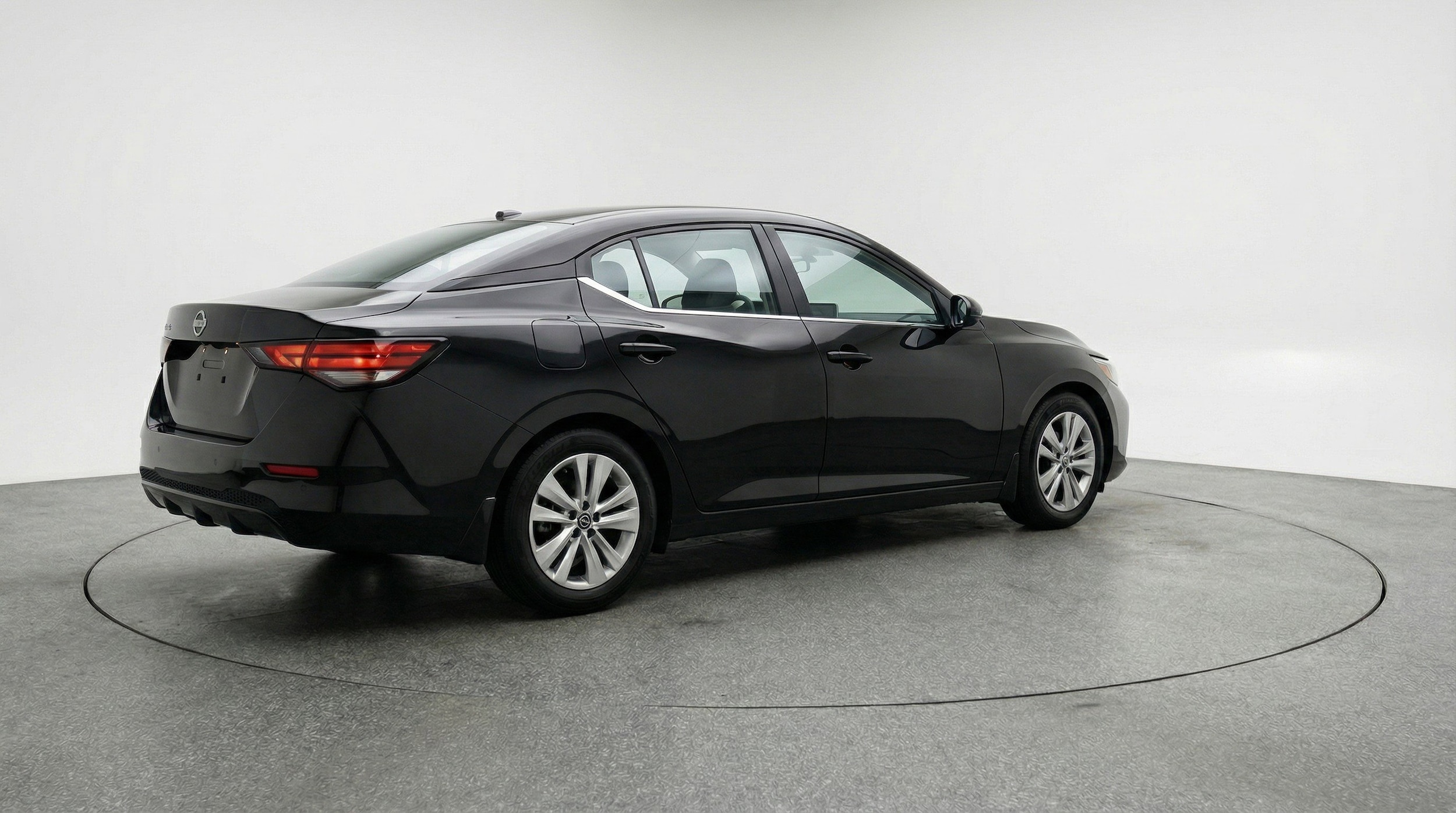 Thumbnail: 2025 Nissan Sentra - 9