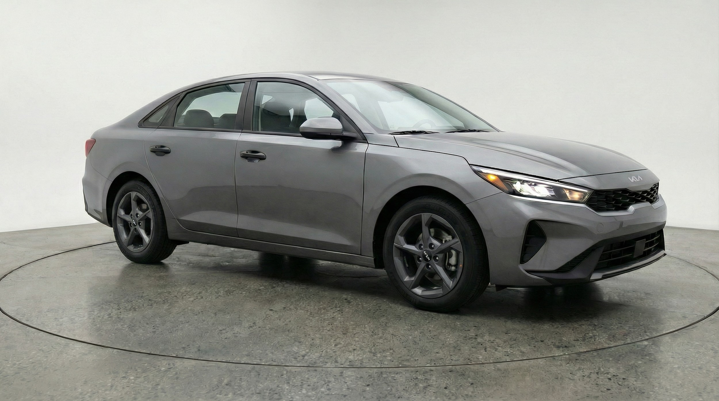 Thumbnail: 2025 Kia K4 - 1