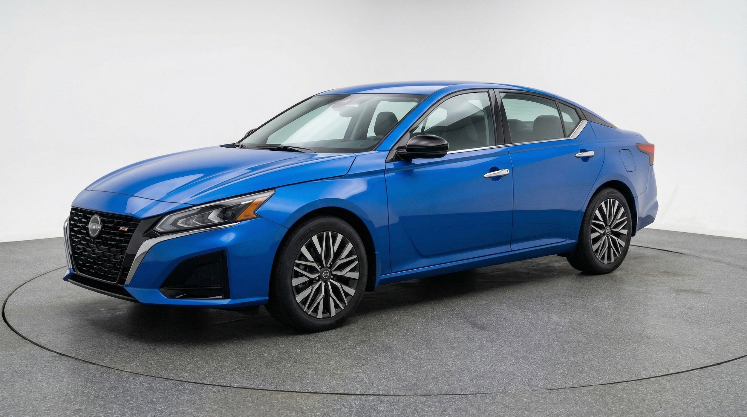 Thumbnail: 2025 Nissan Altima - 3