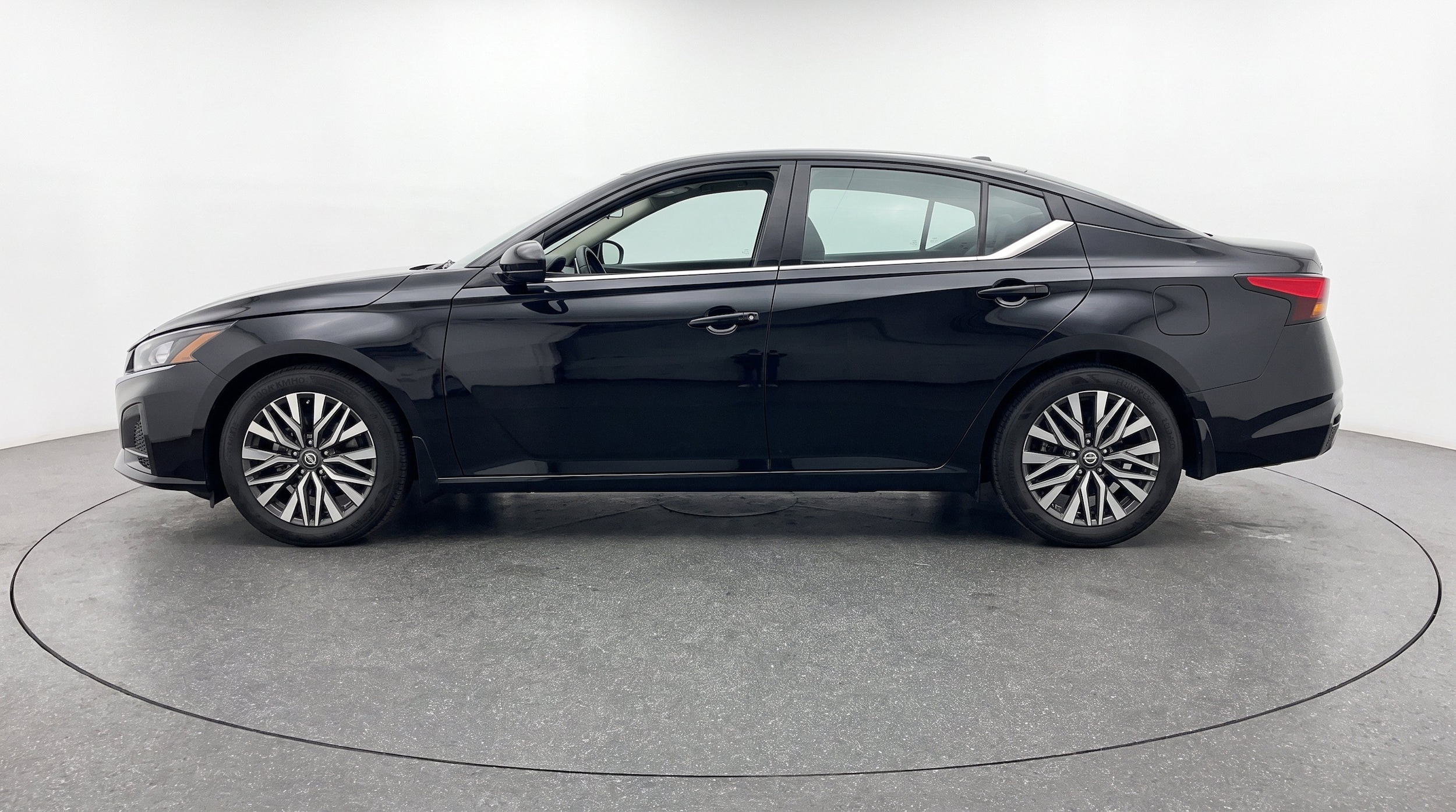 Thumbnail: 2026 Nissan Altima - 5
