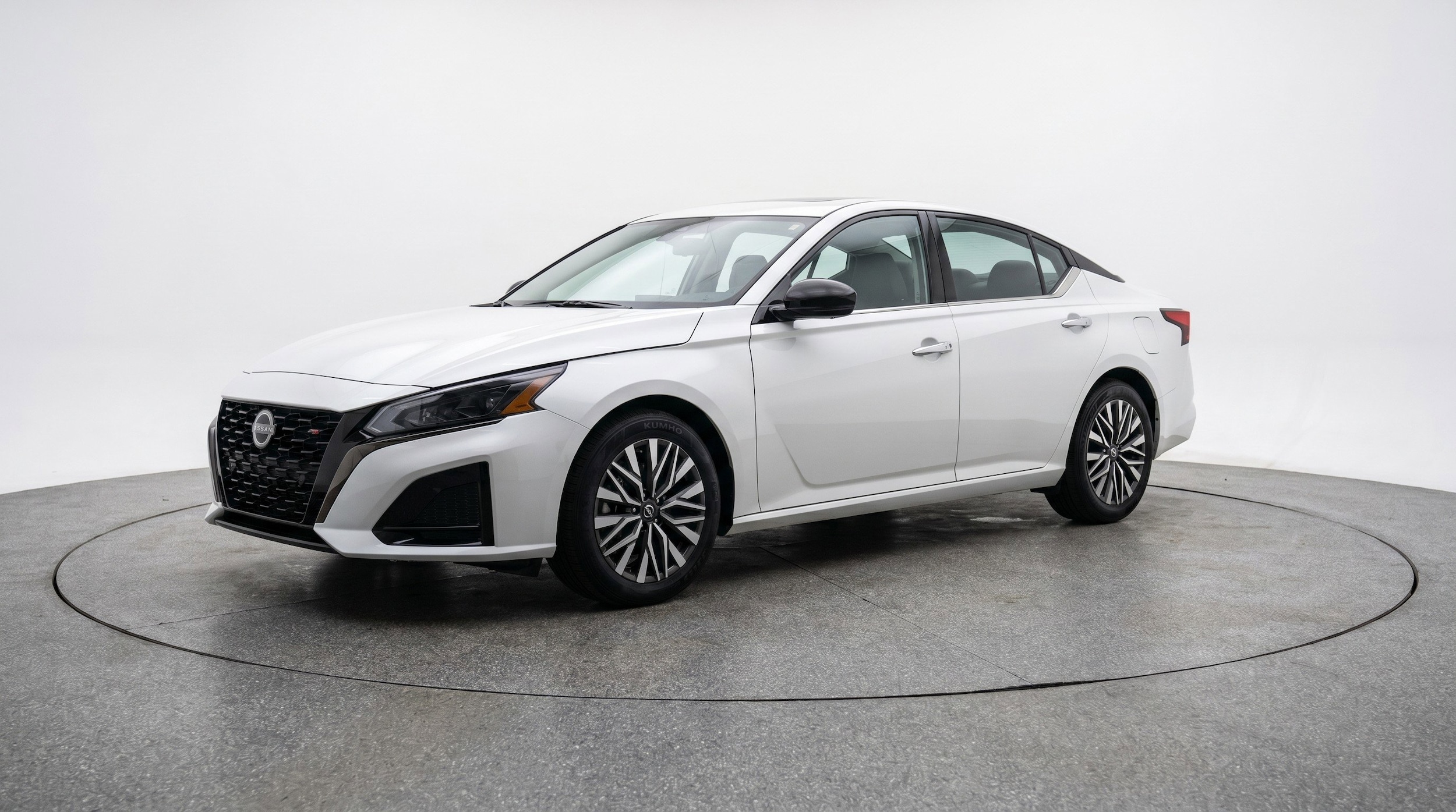 Thumbnail: 2025 Nissan Altima - 3