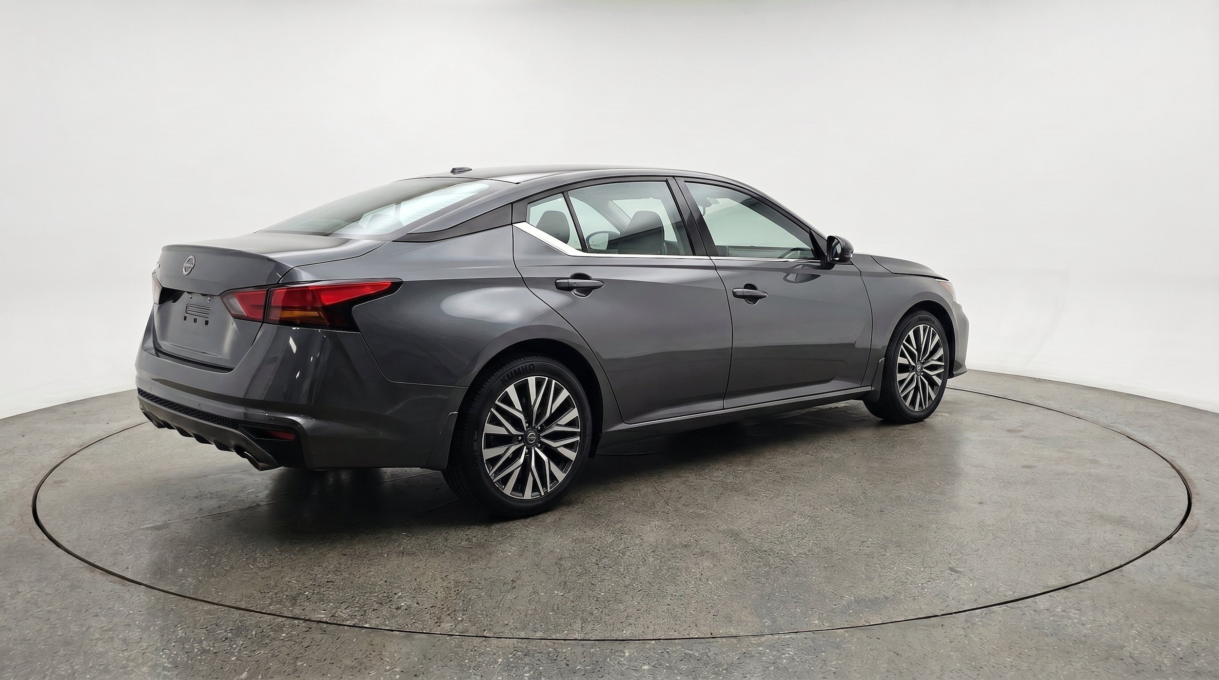 Thumbnail: 2025 Nissan Altima - 9