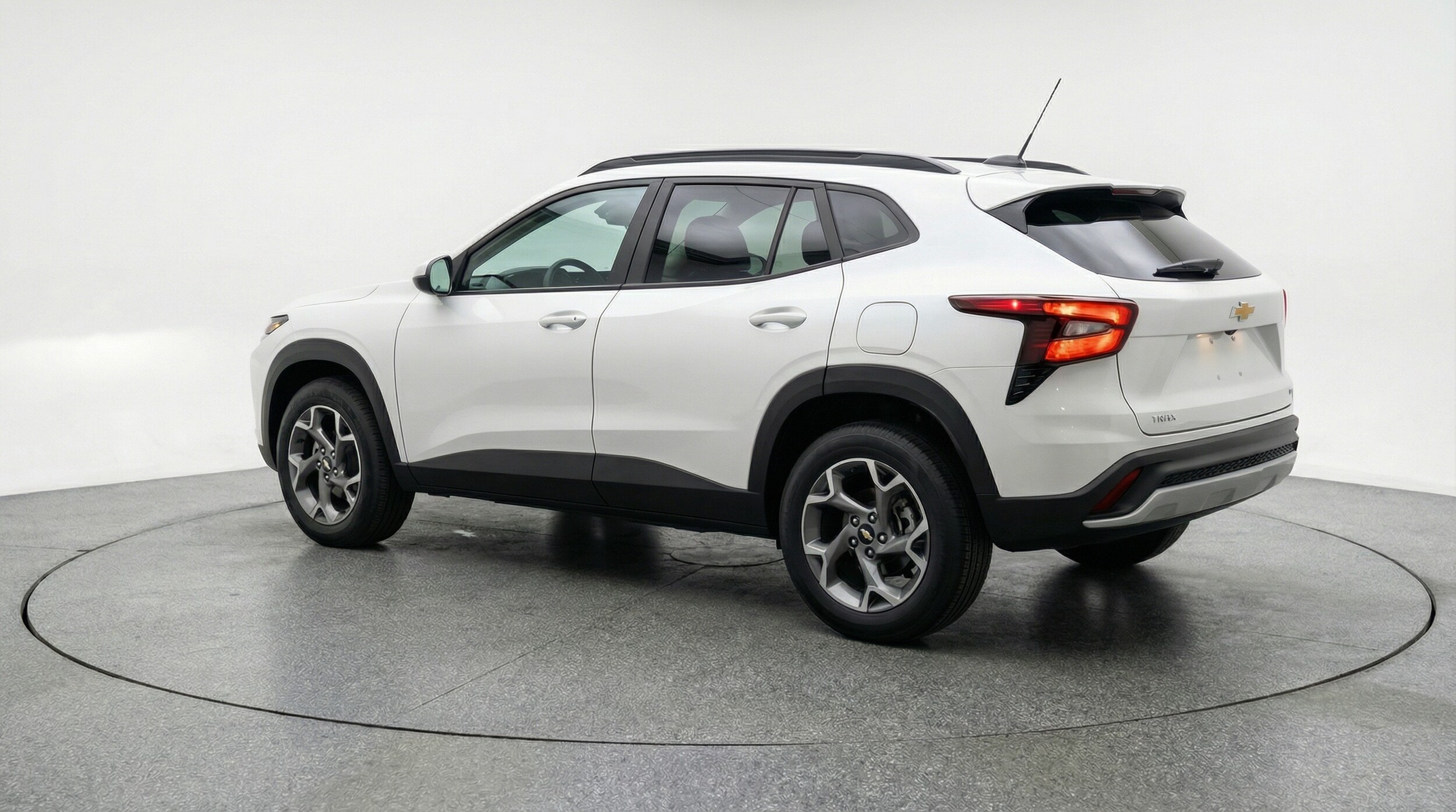 Thumbnail: 2025 Chevrolet Trax - 5