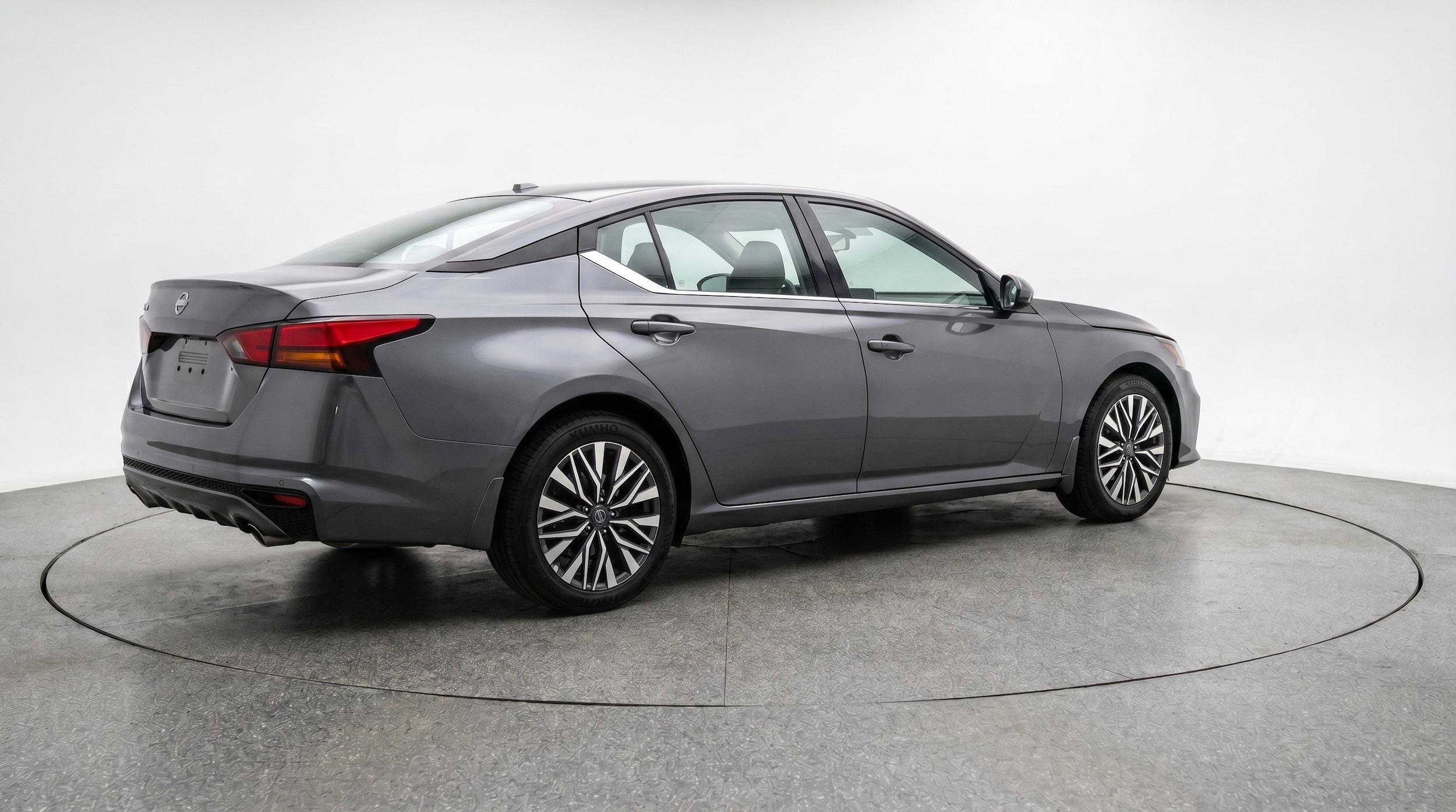 Thumbnail: 2025 Nissan Altima - 9