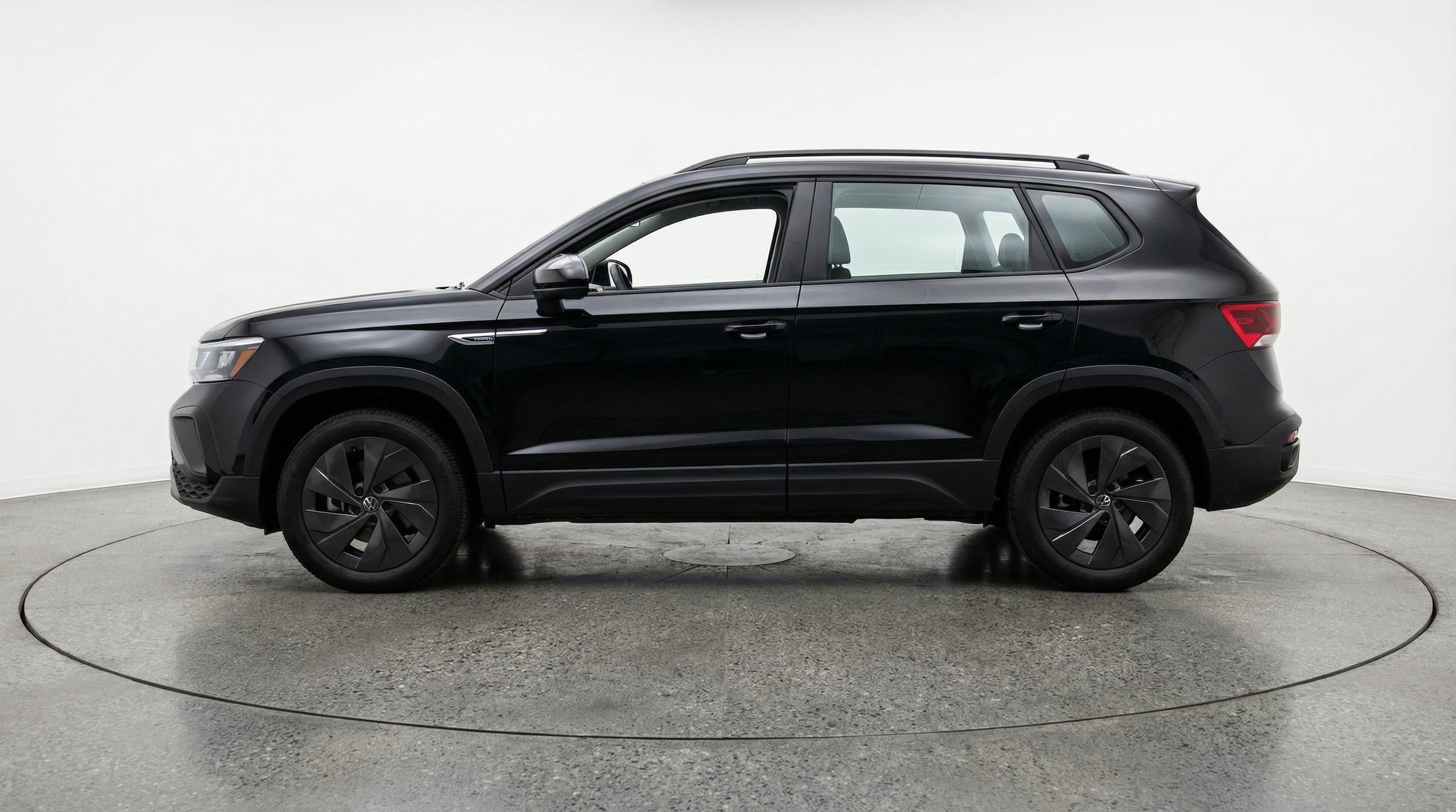 Thumbnail: 2026 Volkswagen Taos - 5