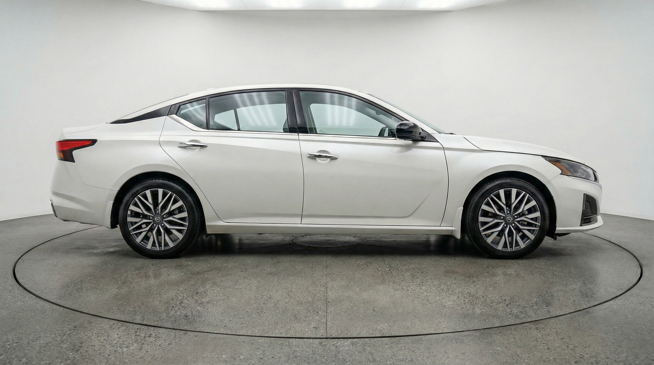 Thumbnail: 2025 Nissan Altima - 11