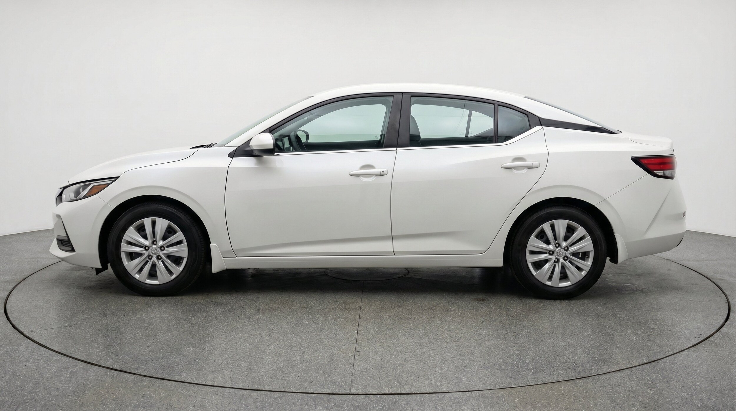 Thumbnail: 2025 Nissan Sentra - 5