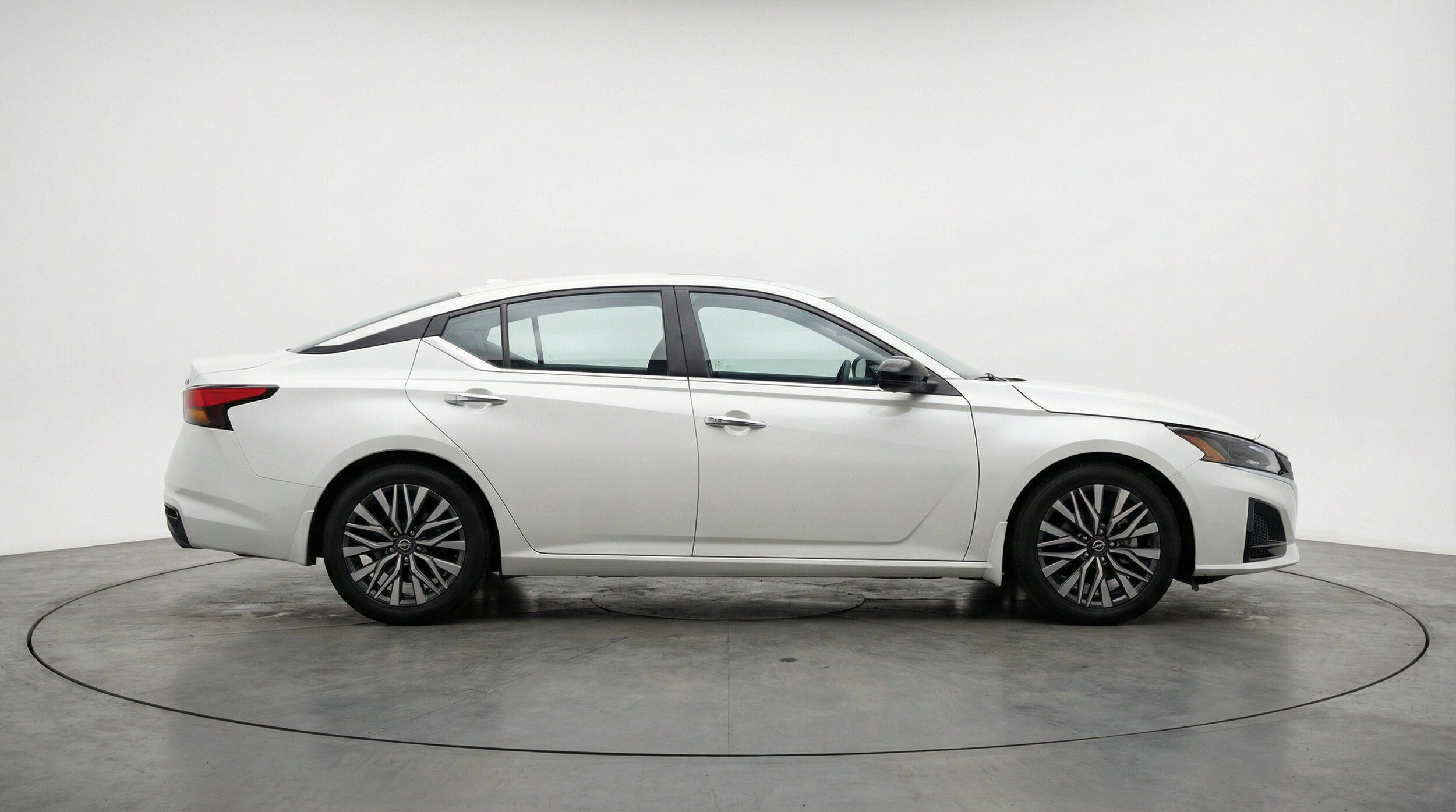 Thumbnail: 2025 Nissan Altima - 11