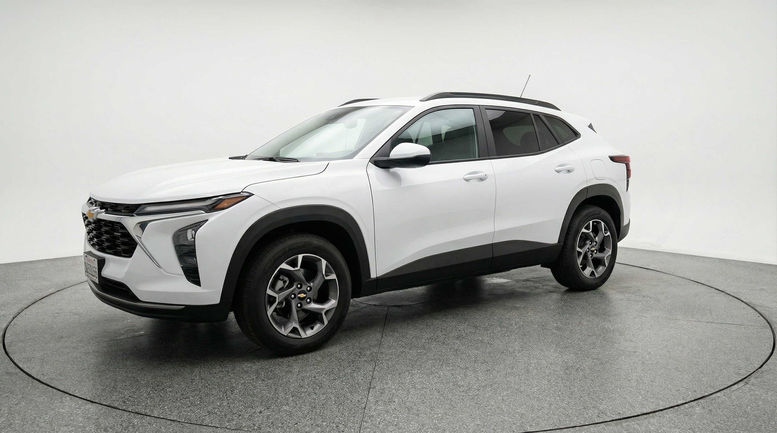 Thumbnail: 2025 Chevrolet Trax - 3