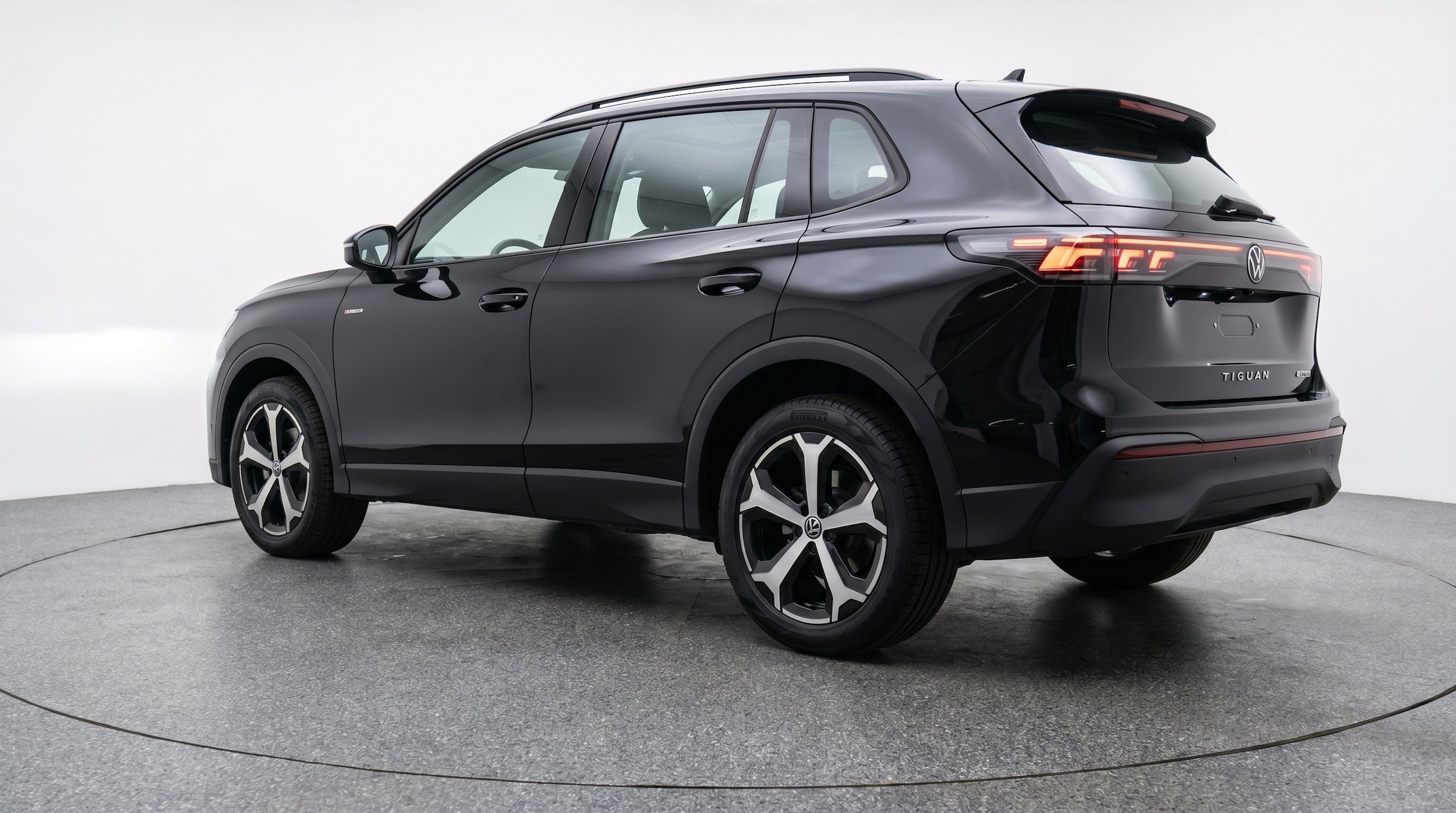 Thumbnail: 2026 Volkswagen Tiguan - 6