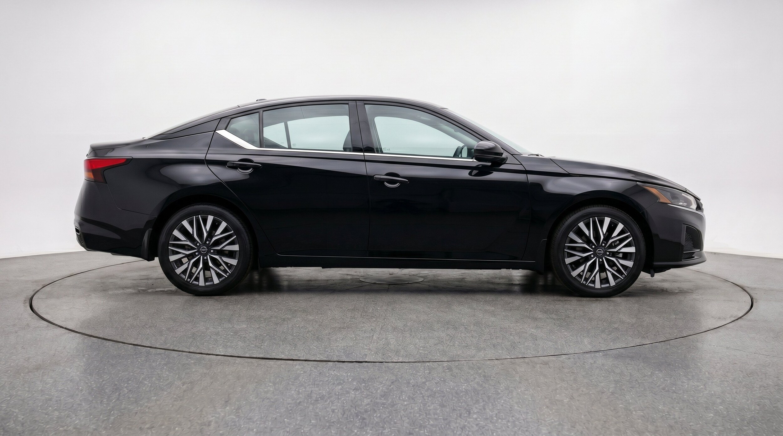 Thumbnail: 2026 Nissan Altima - 10