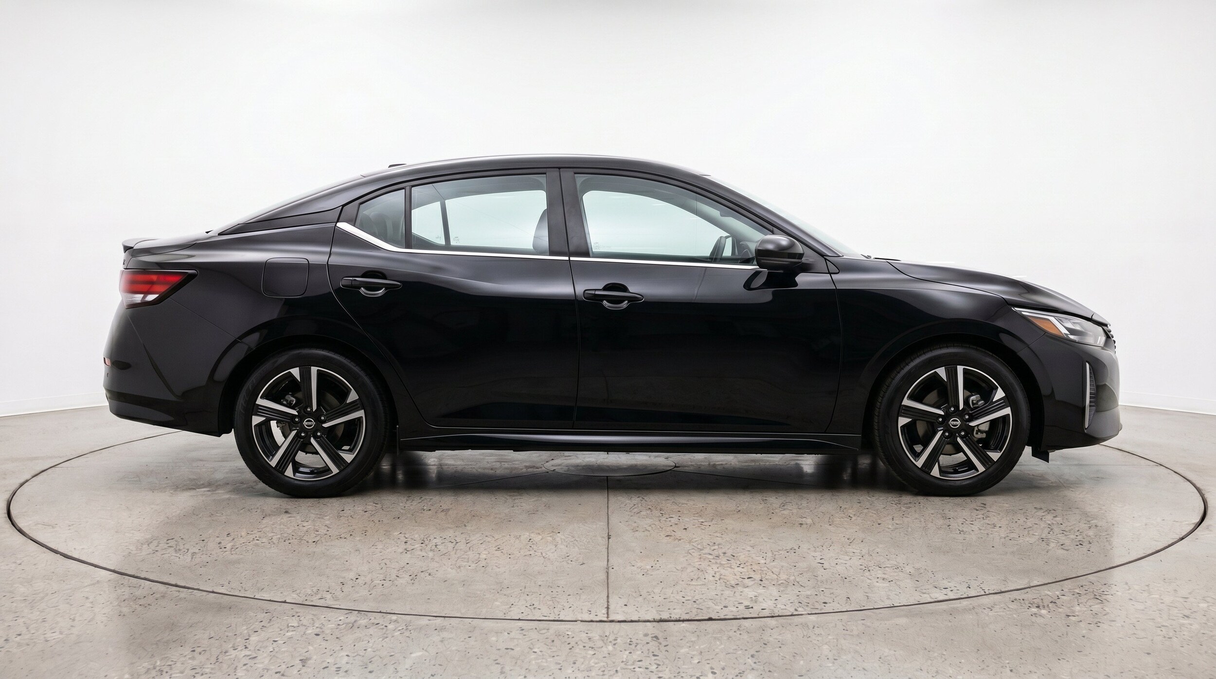 Thumbnail: 2025 Nissan Sentra - 10