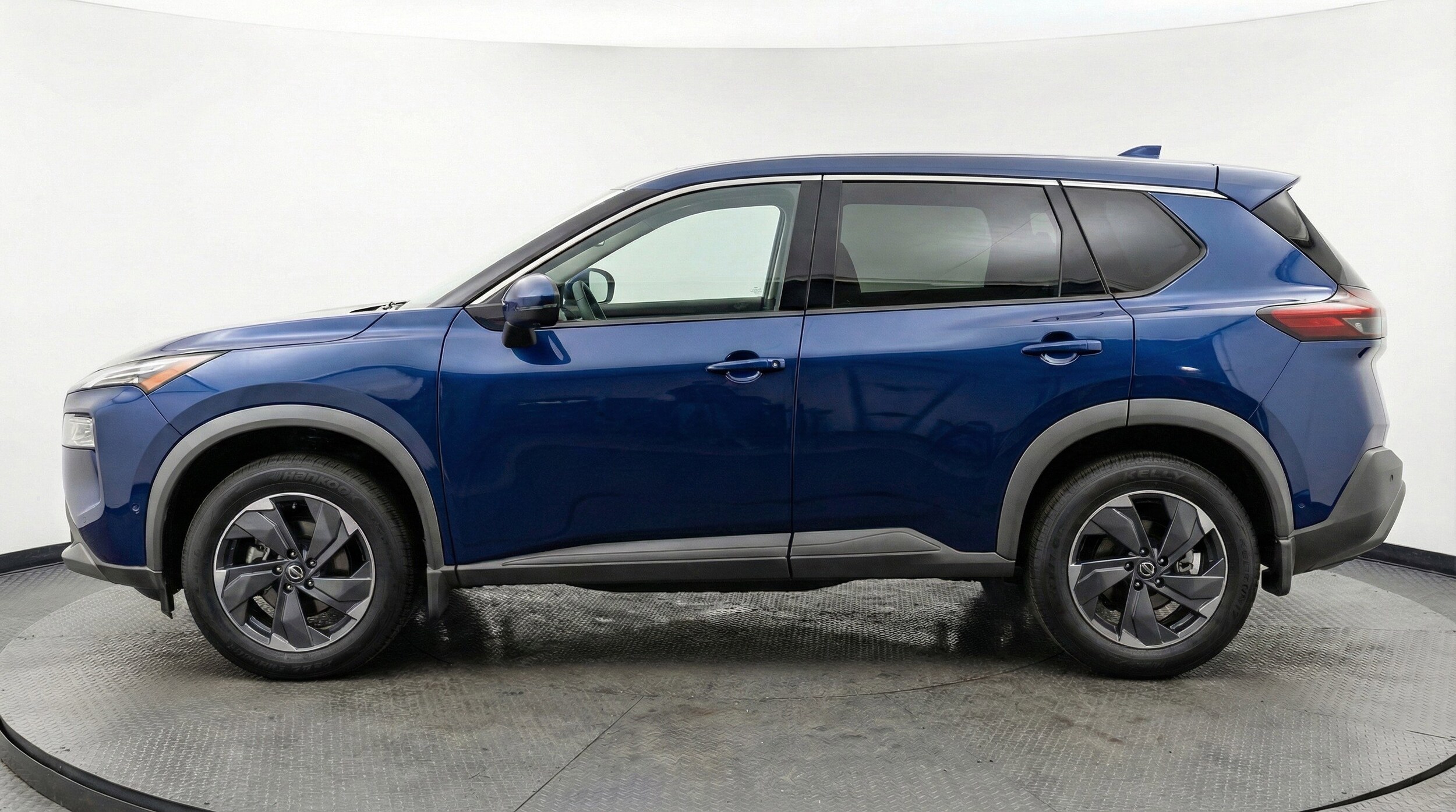 Thumbnail: 2025 Nissan Rogue - 5