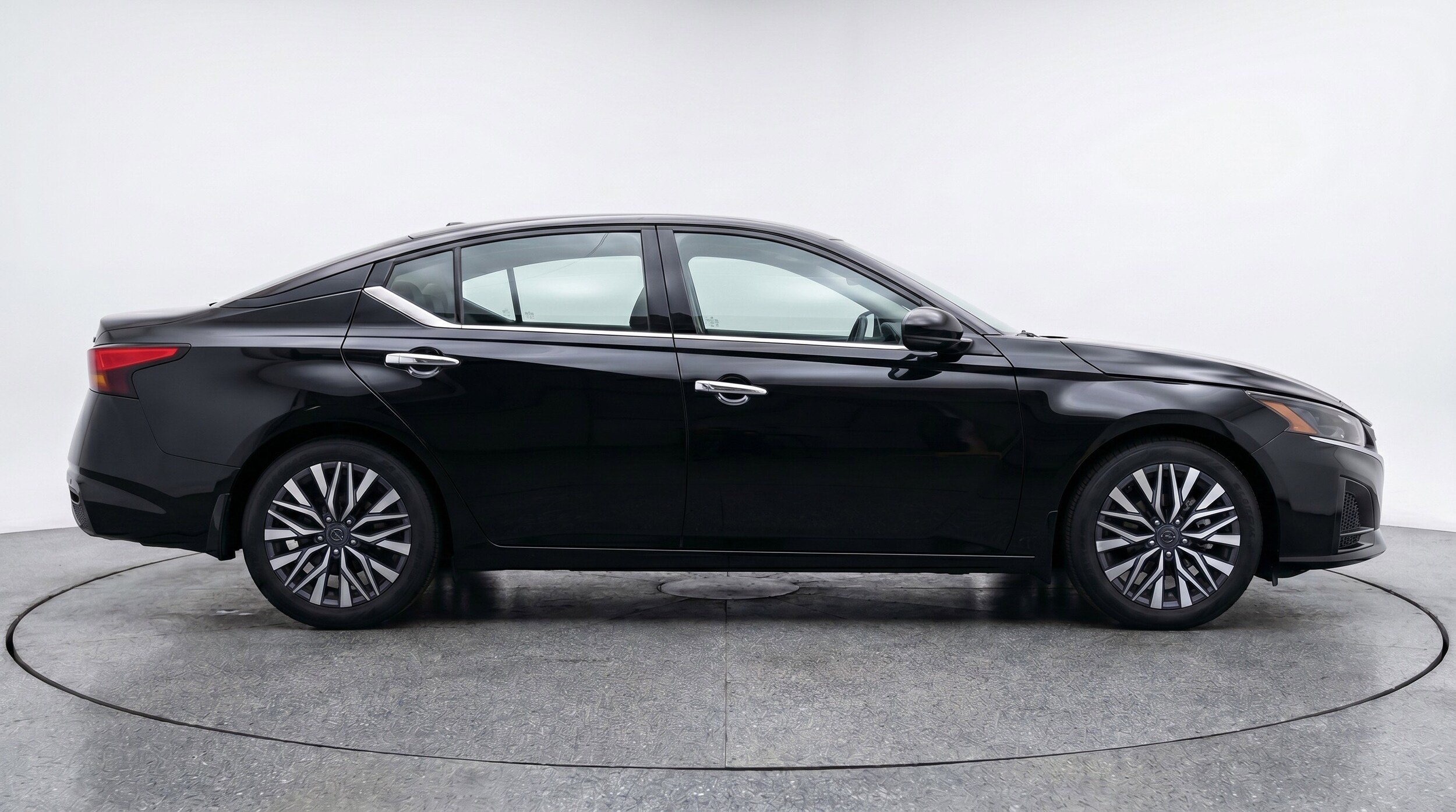 Thumbnail: 2025 Nissan Altima - 11