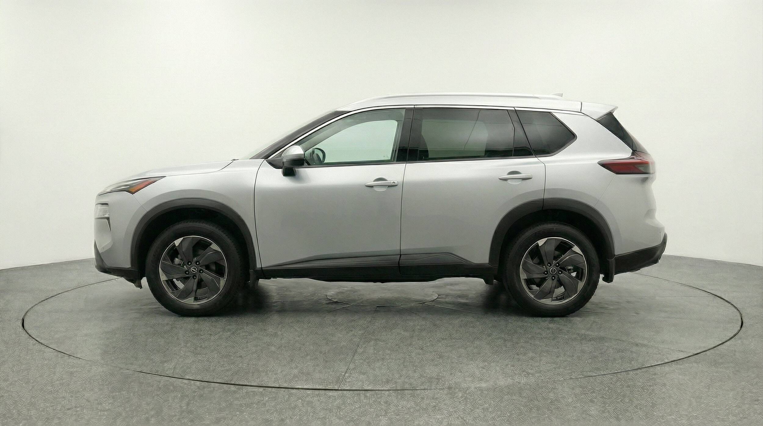 Thumbnail: 2025 Nissan Rogue - 5