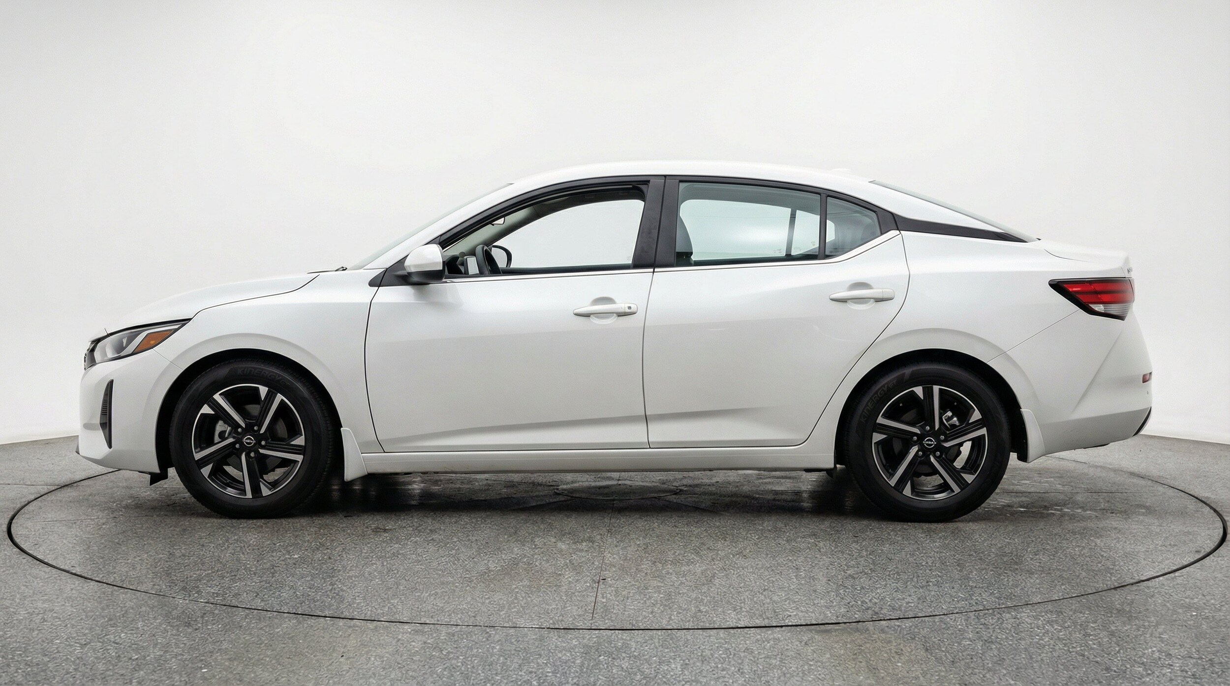 Thumbnail: 2025 Nissan Sentra - 5