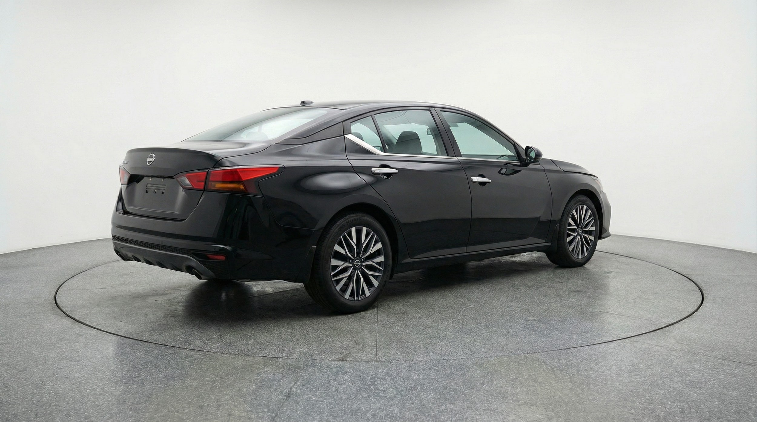 Thumbnail: 2025 Nissan Altima - 7