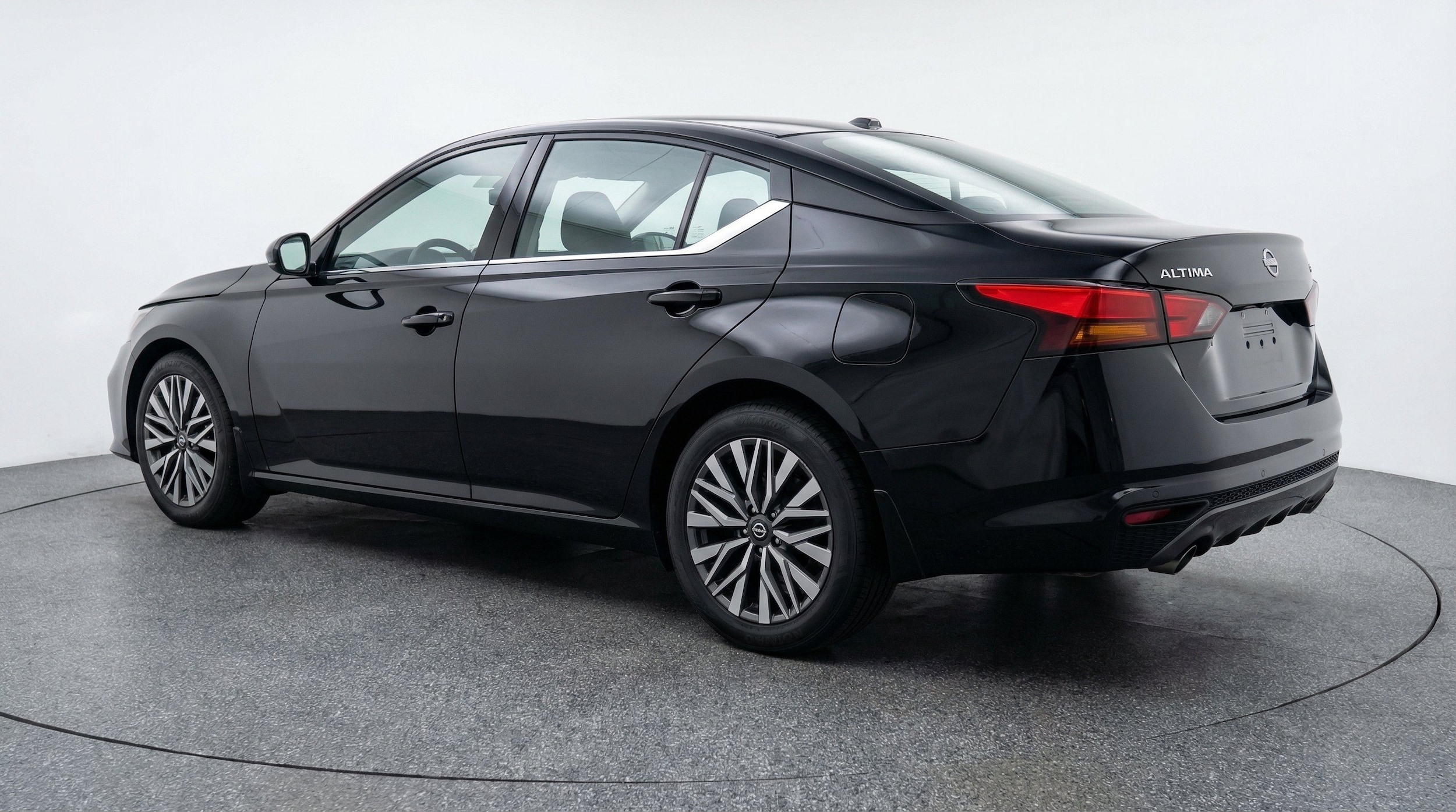 Thumbnail: 2025 Nissan Altima - 6