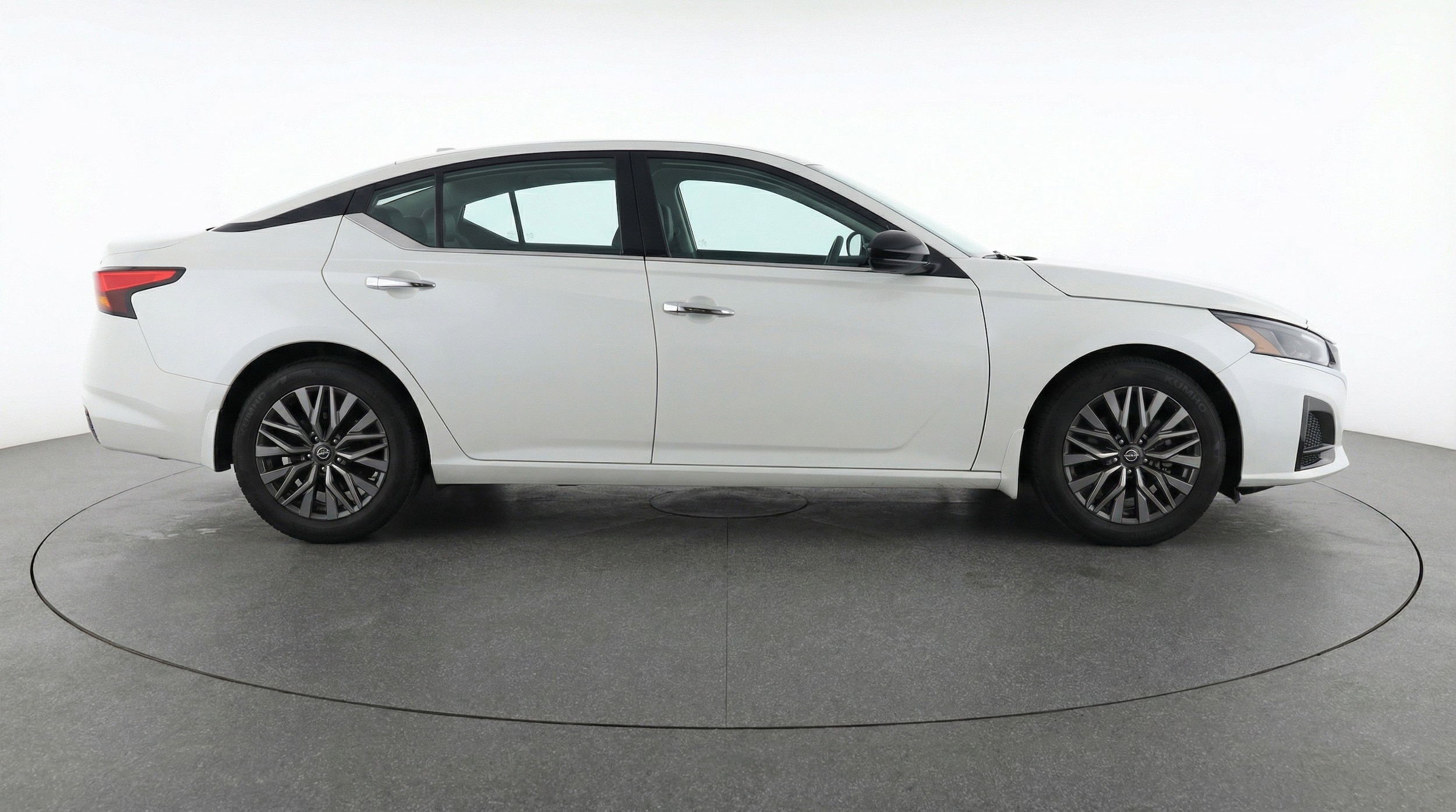 Thumbnail: 2025 Nissan Altima - 11