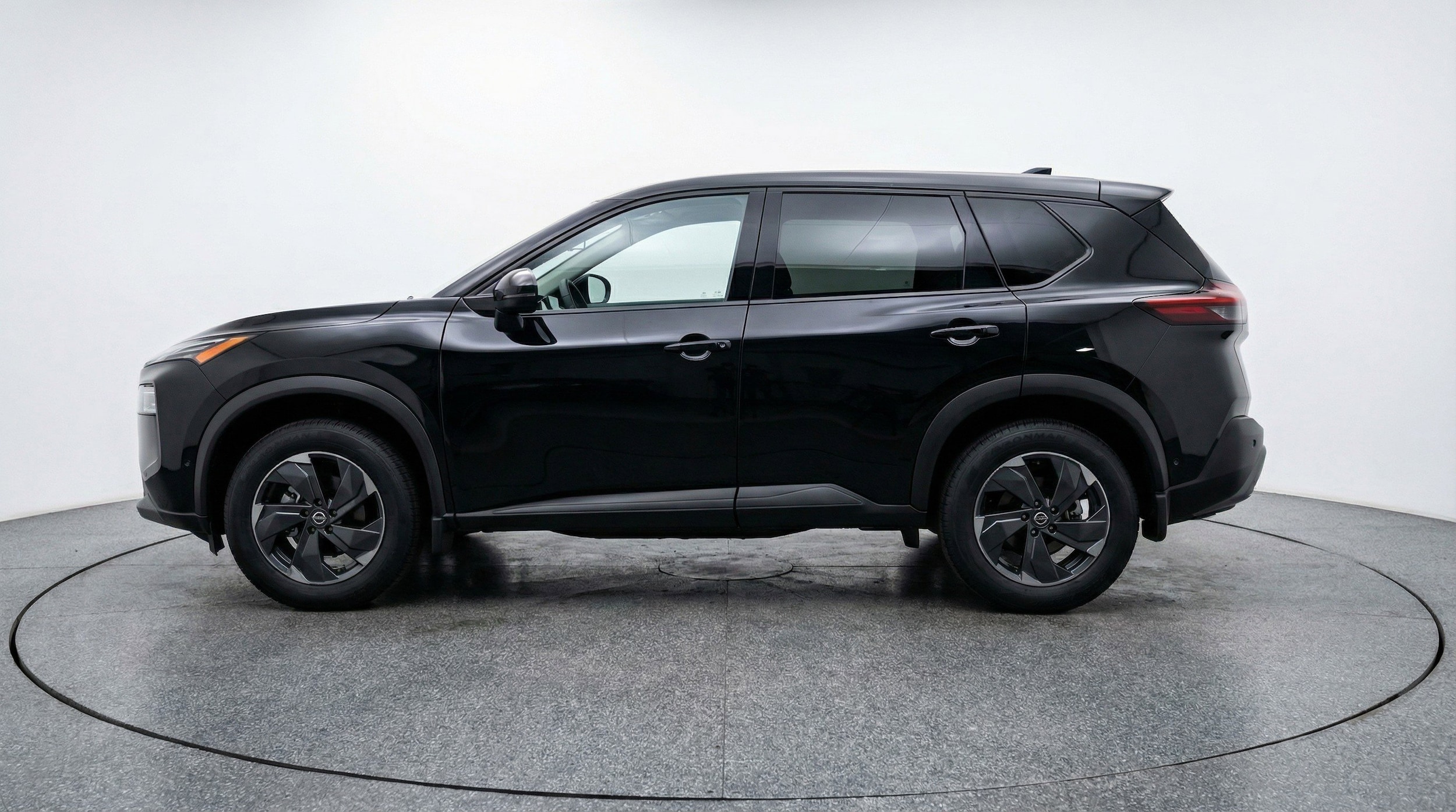Thumbnail: 2025 Nissan Rogue - 5