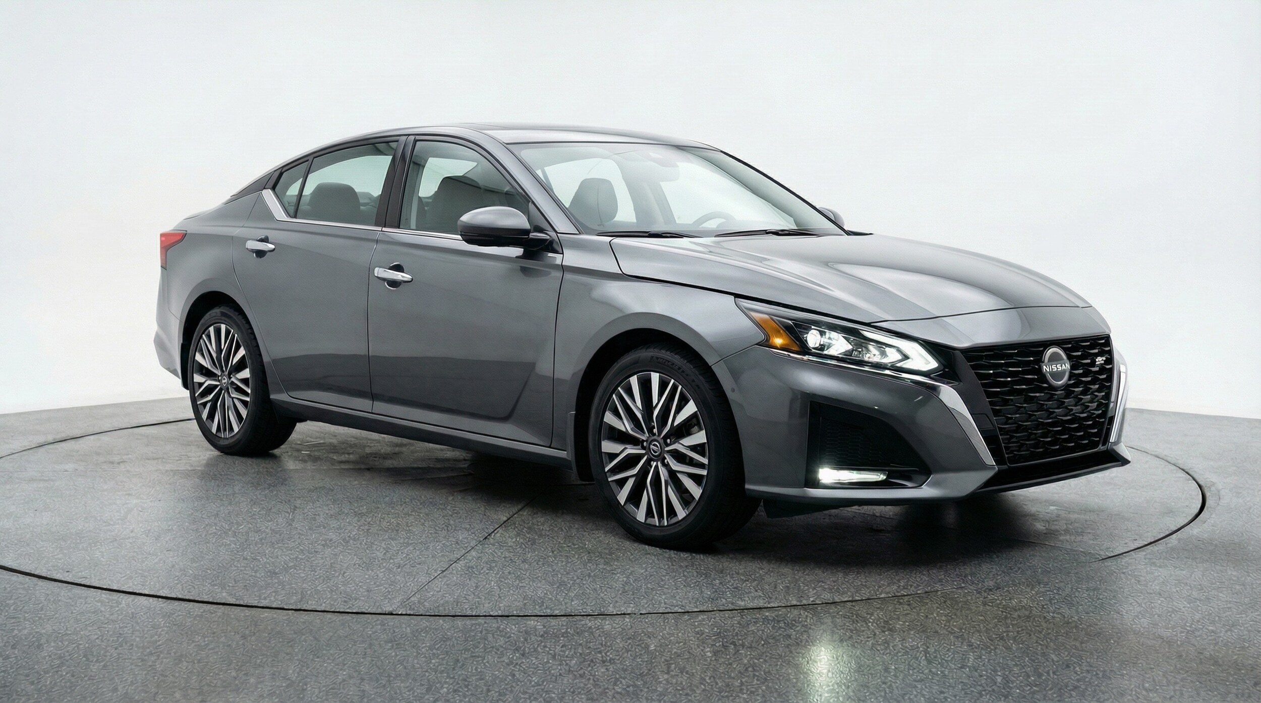 Thumbnail: 2025 Nissan Altima - 1