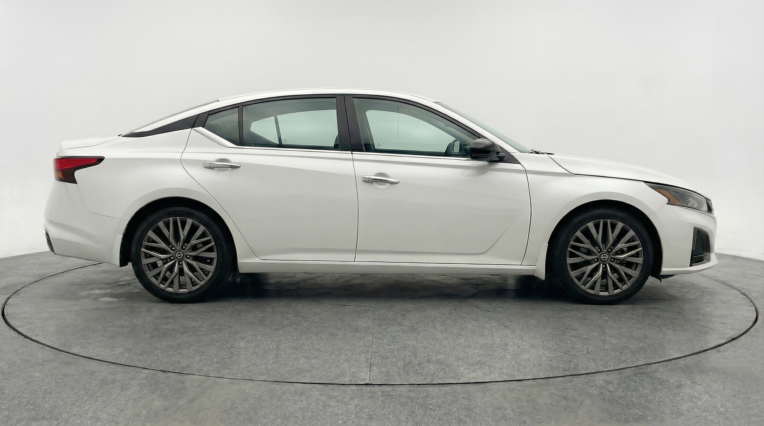 Thumbnail: 2025 Nissan Altima - 11