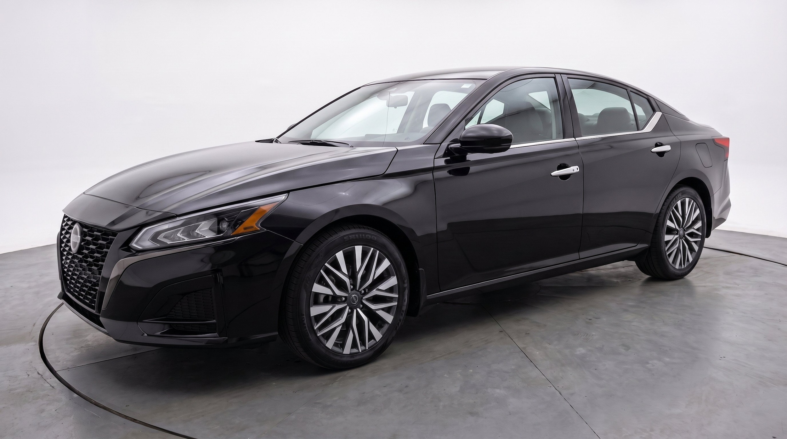 Thumbnail: 2025 Nissan Altima - 3