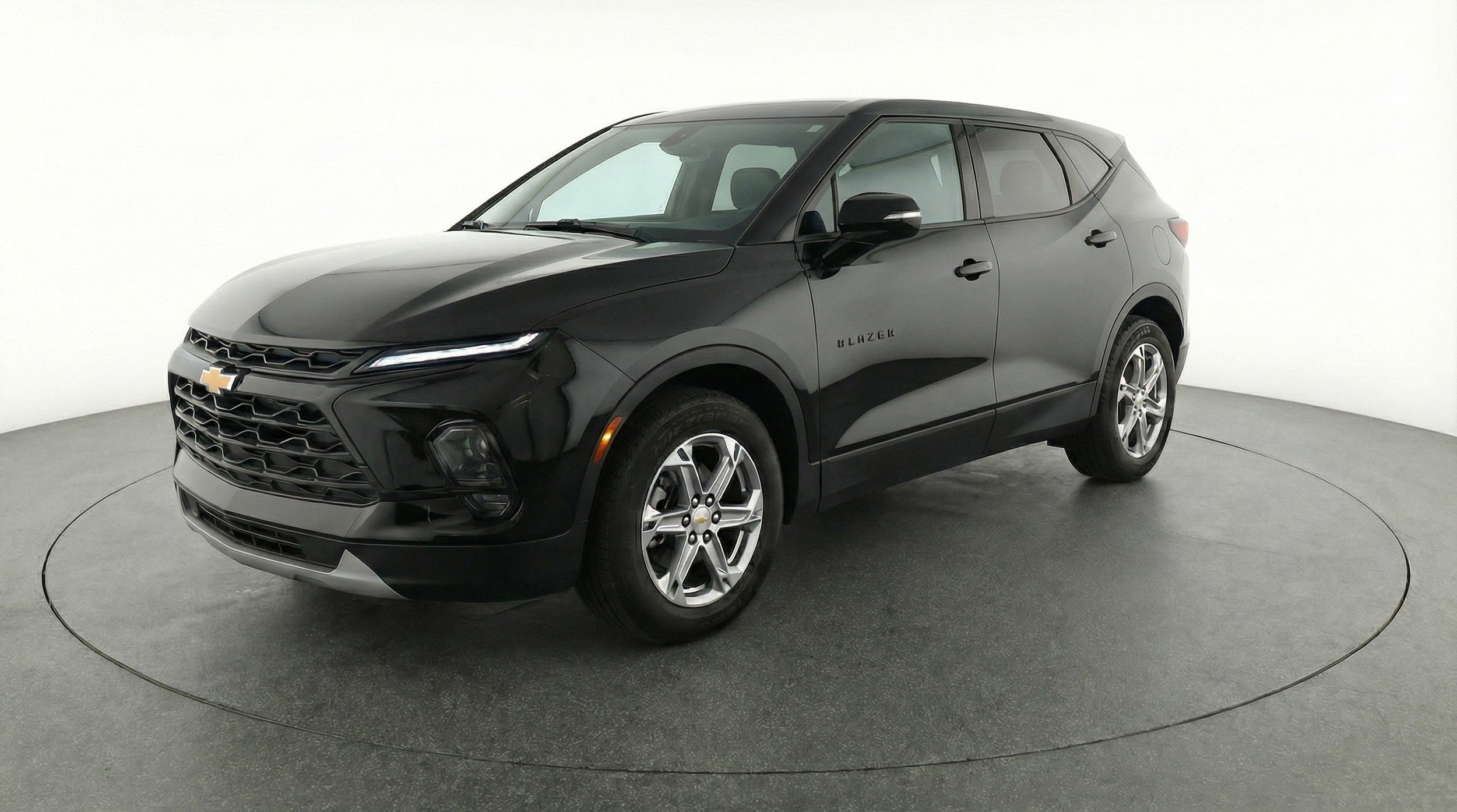 Thumbnail: 2025 Chevrolet Blazer - 3