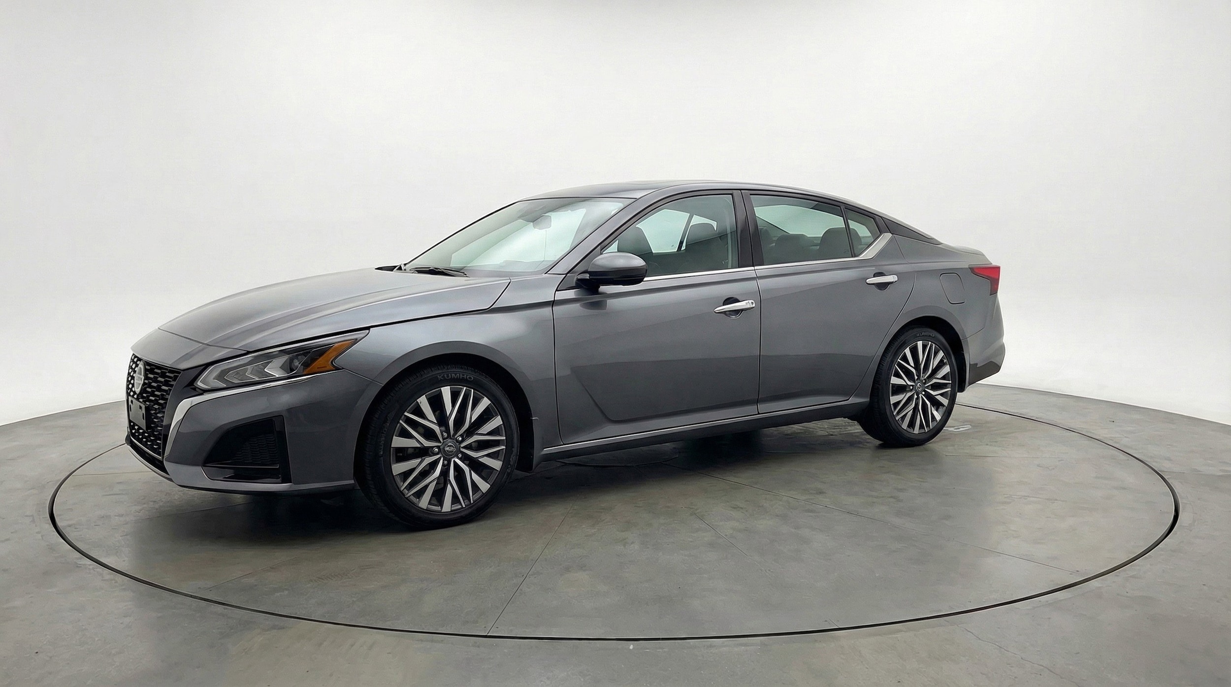 Thumbnail: 2025 Nissan Altima - 3