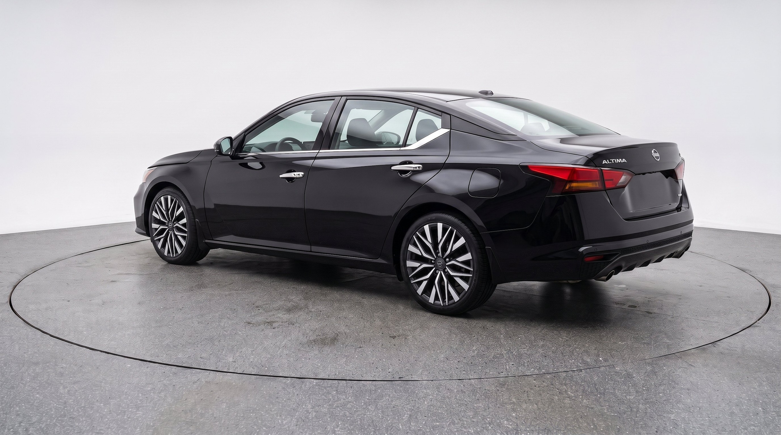 Thumbnail: 2025 Nissan Altima - 6