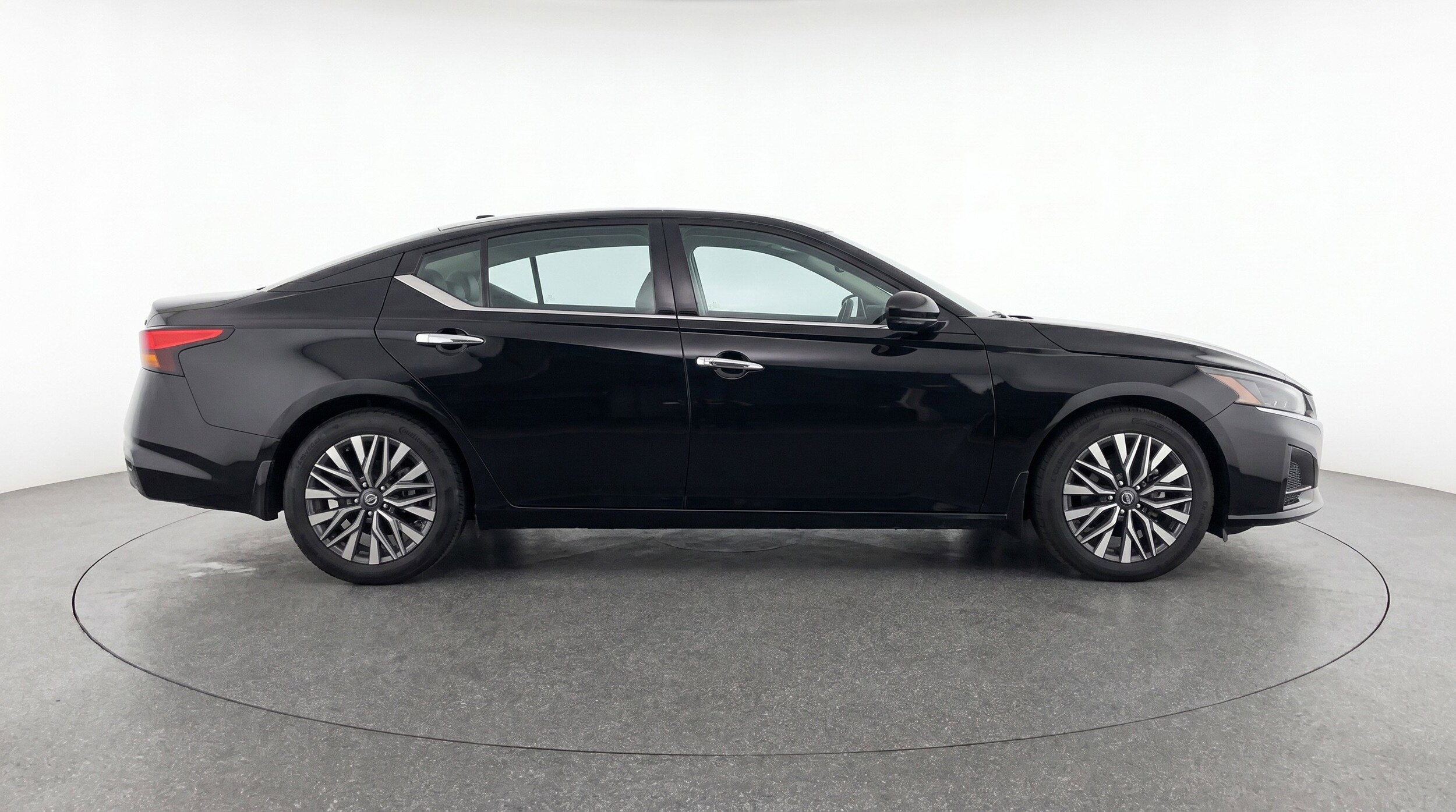 Thumbnail: 2025 Nissan Altima - 11