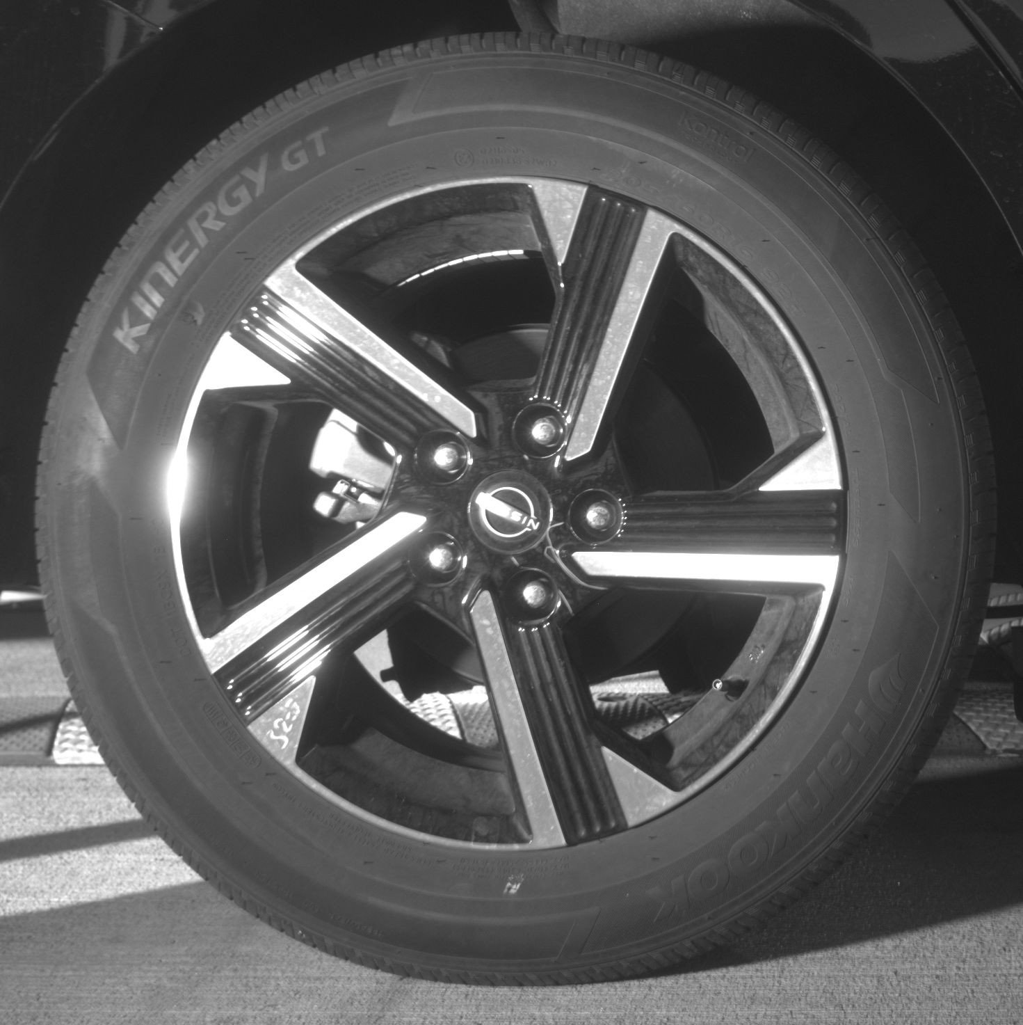 Thumbnail: 2025 Nissan Sentra - 15