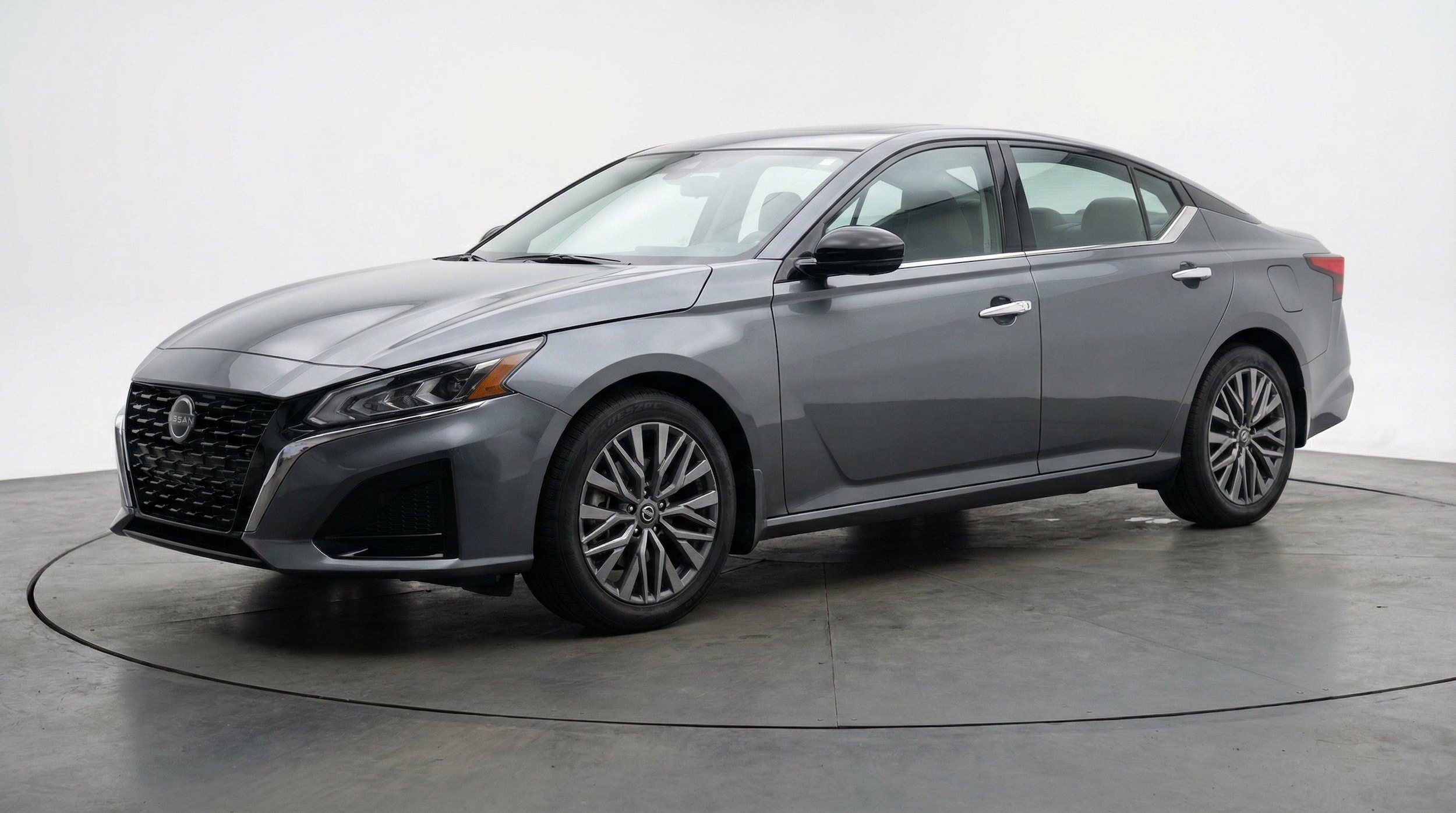 Thumbnail: 2025 Nissan Altima - 3