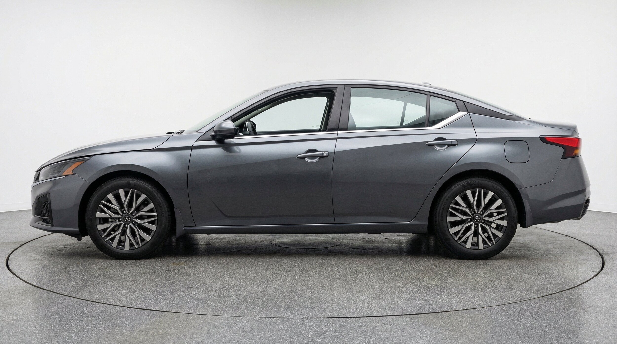 Thumbnail: 2026 Nissan Altima - 5