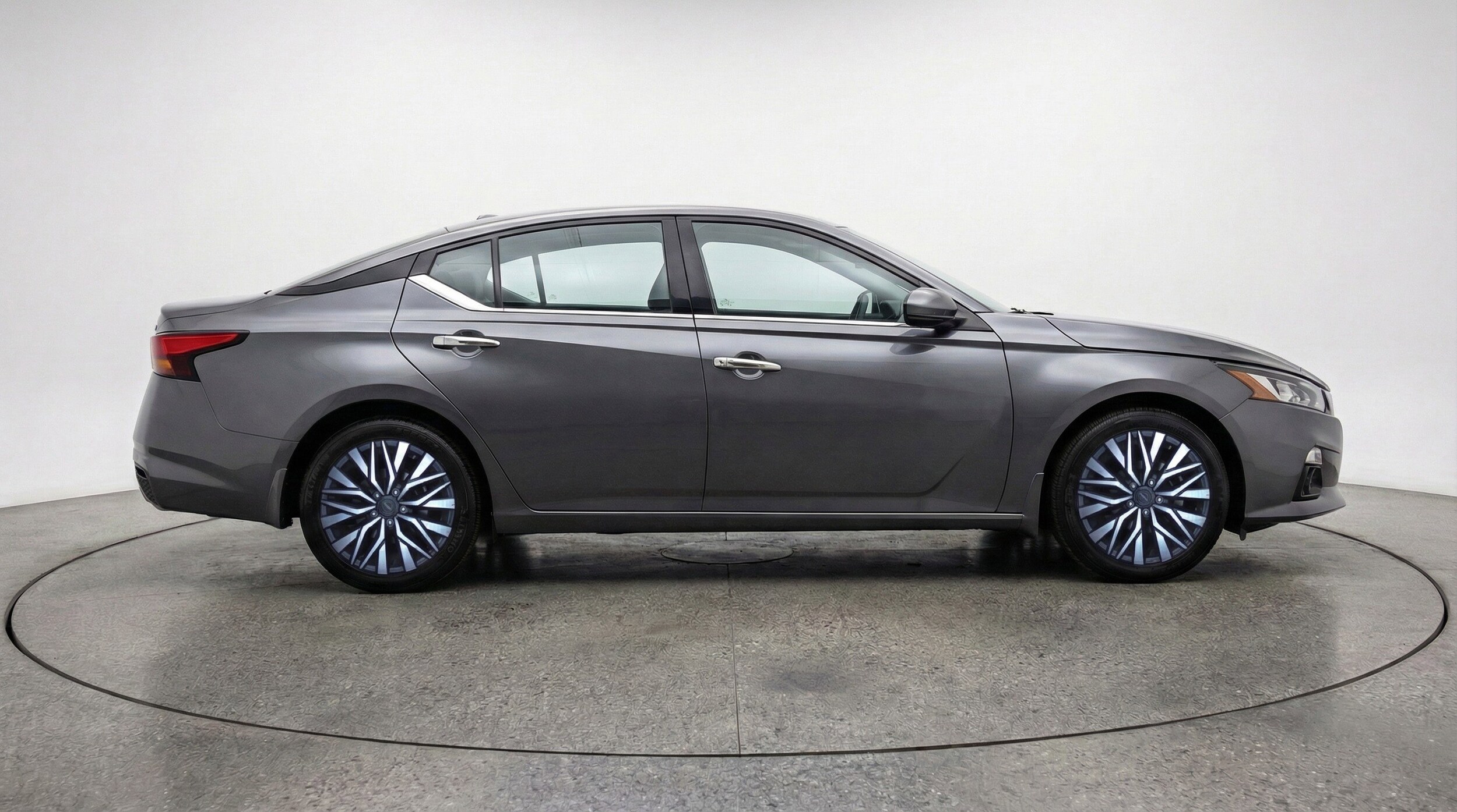Thumbnail: 2025 Nissan Altima - 11