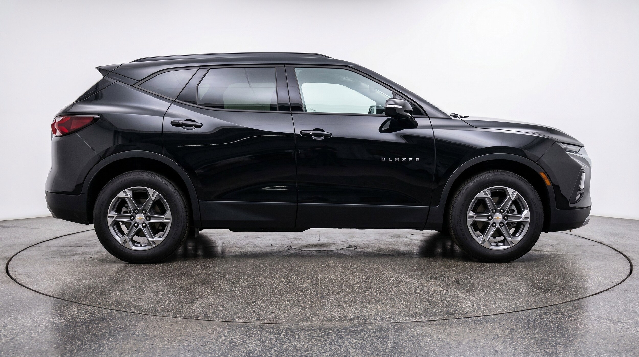 Thumbnail: 2025 Chevrolet Blazer - 11
