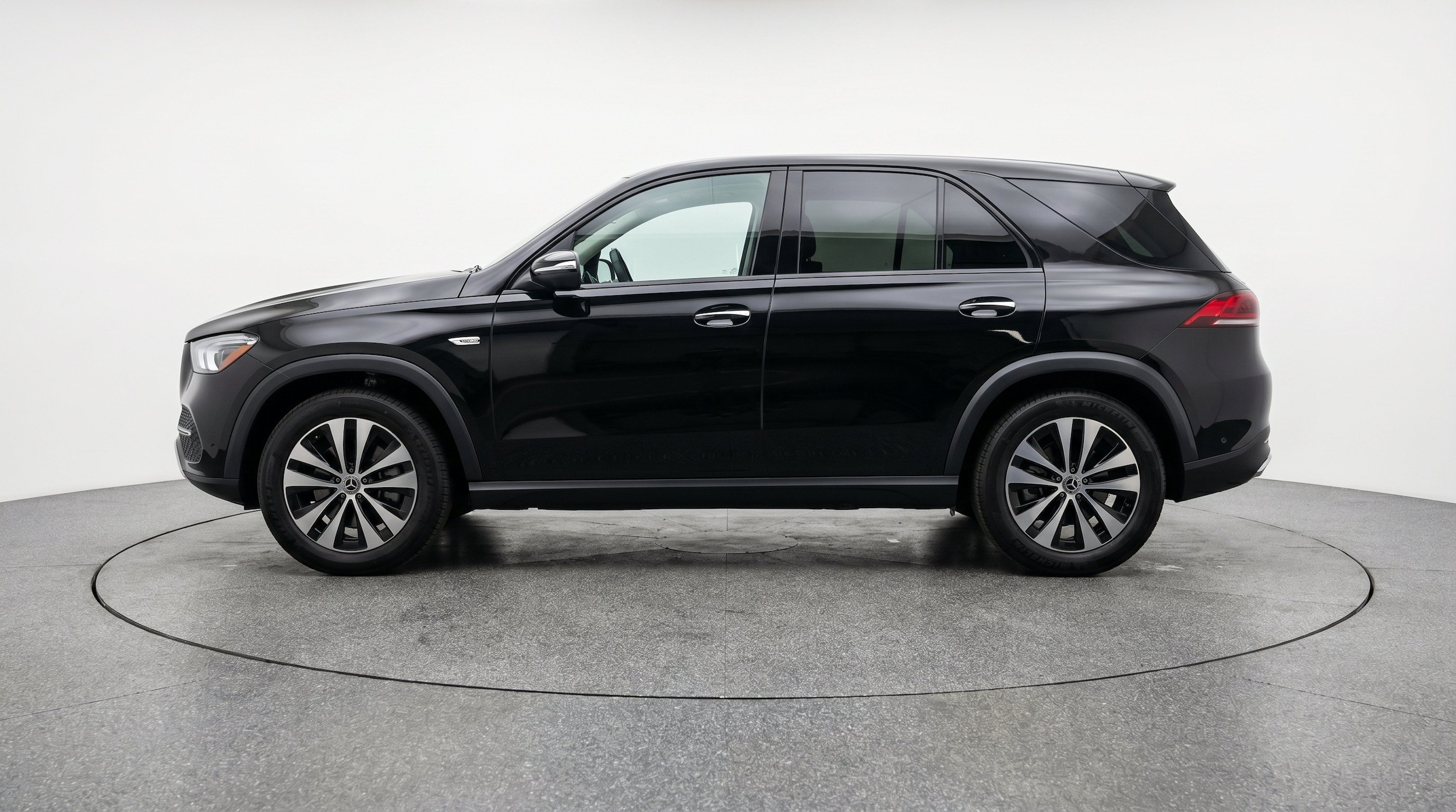 Thumbnail: 2026 Mercedes-Benz GLE - 5