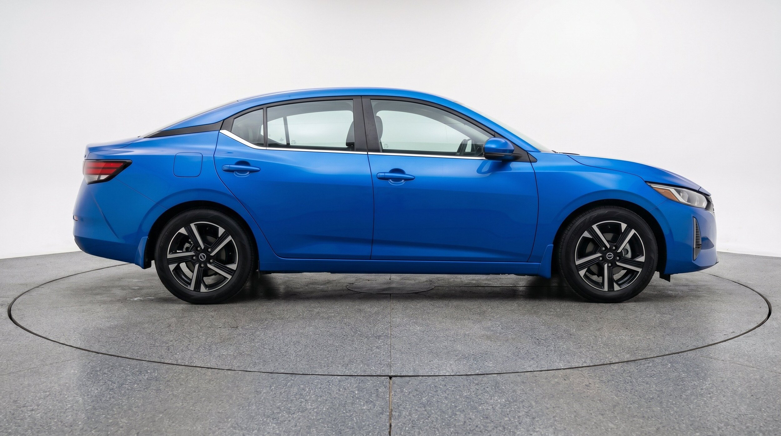 Thumbnail: 2025 Nissan Sentra - 11