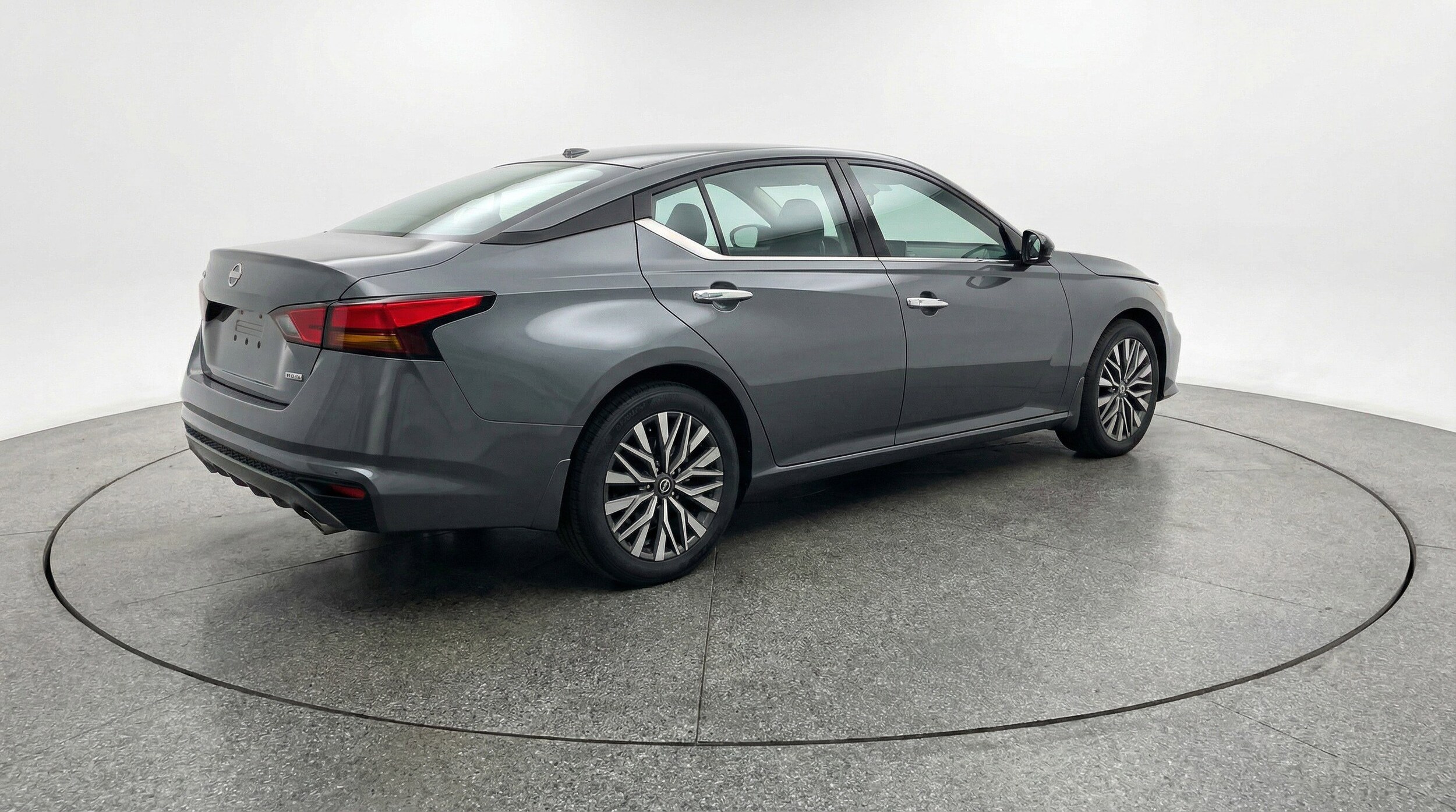 Thumbnail: 2025 Nissan Altima - 9