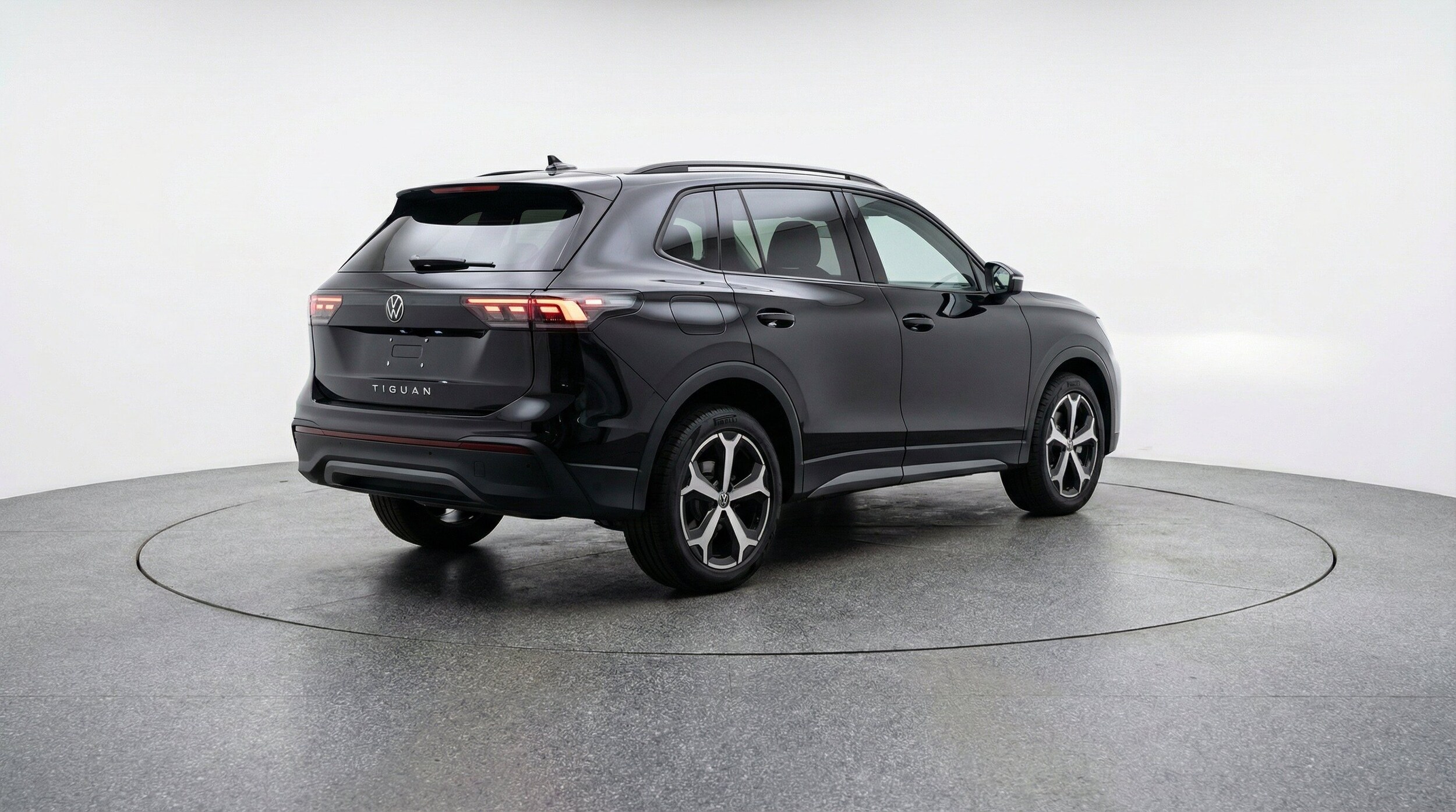 Thumbnail: 2026 Volkswagen Tiguan - 9