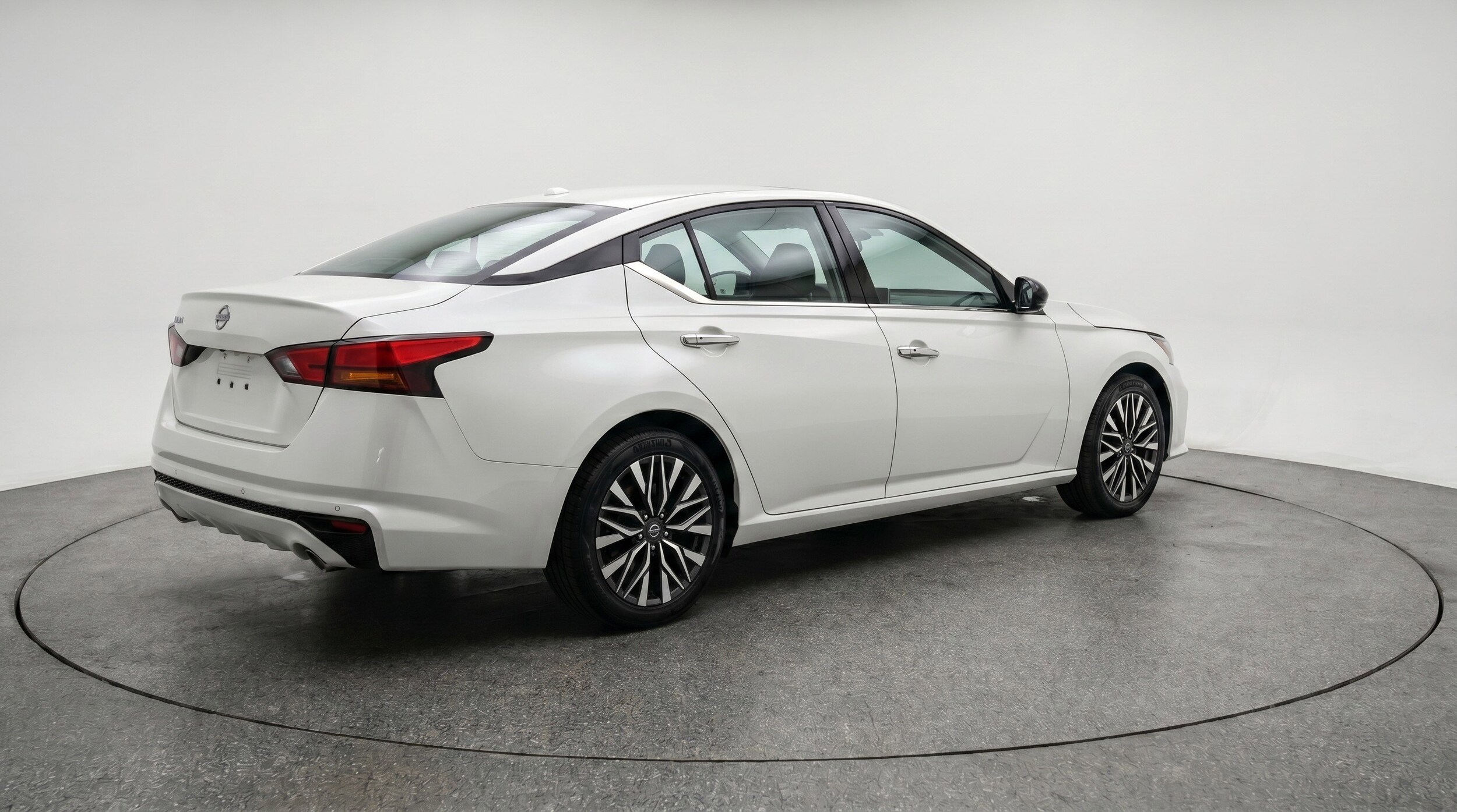 Thumbnail: 2025 Nissan Altima - 9