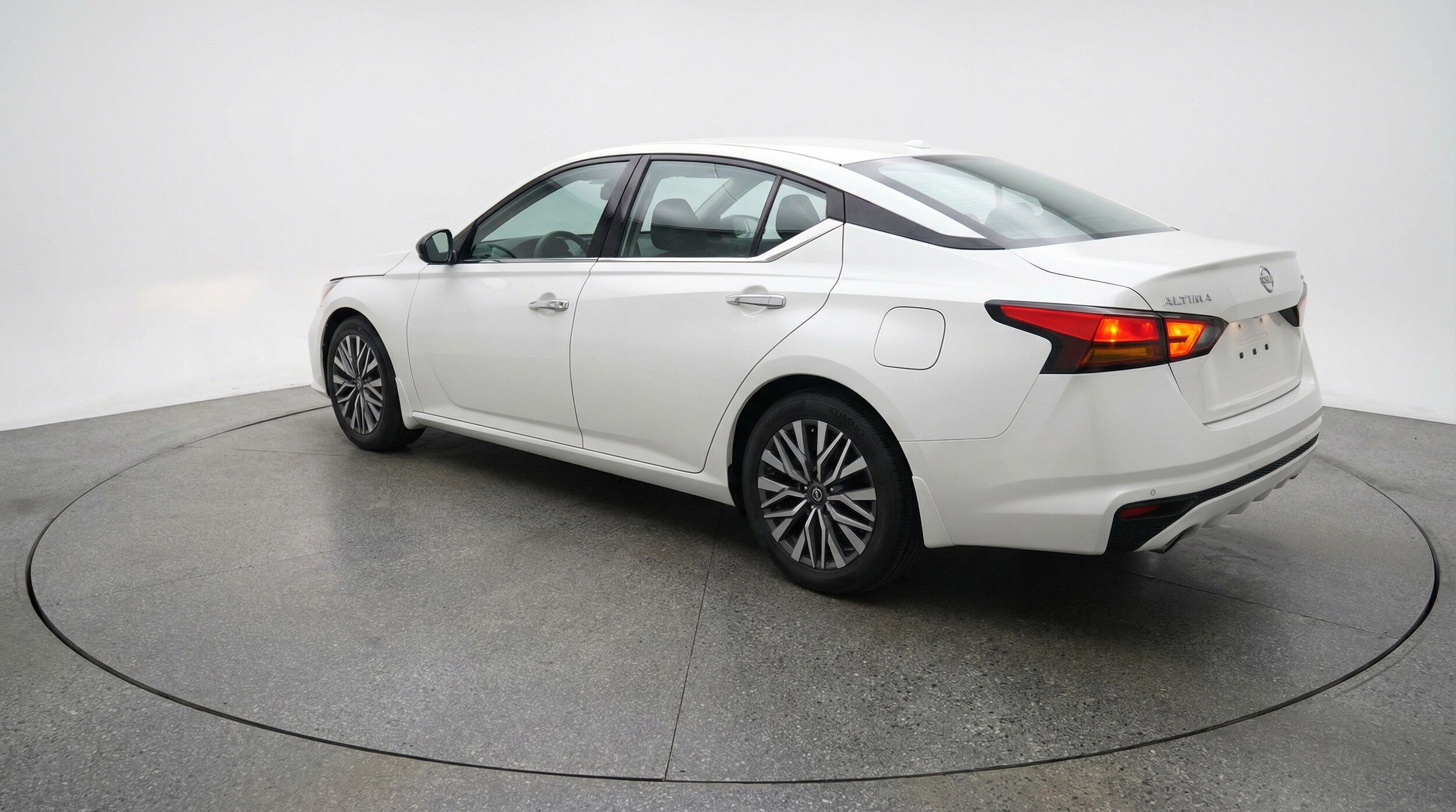 Thumbnail: 2025 Nissan Altima - 6