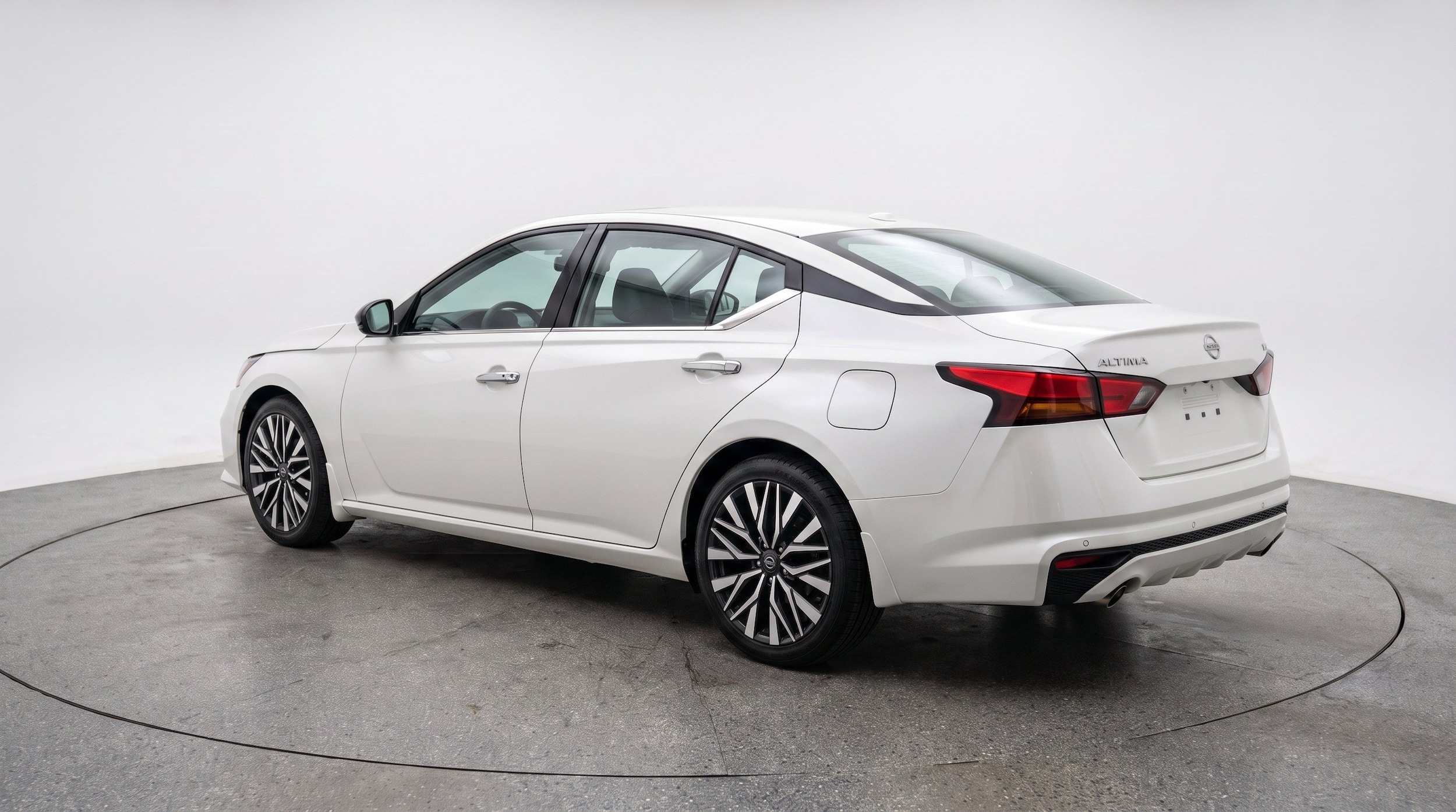 Thumbnail: 2025 Nissan Altima - 6