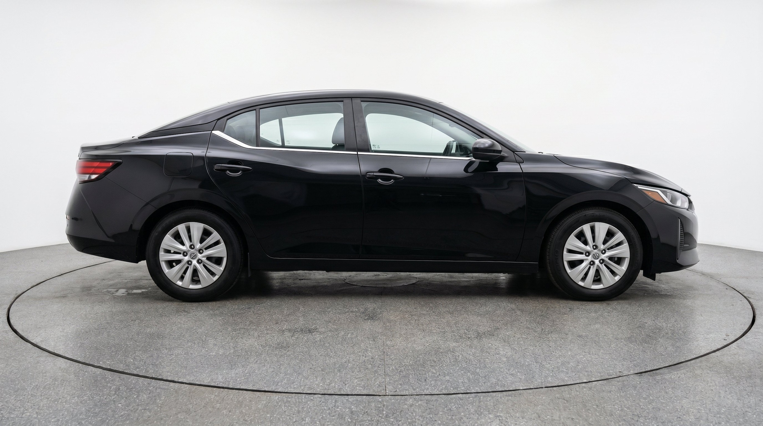 Thumbnail: 2025 Nissan Sentra - 11
