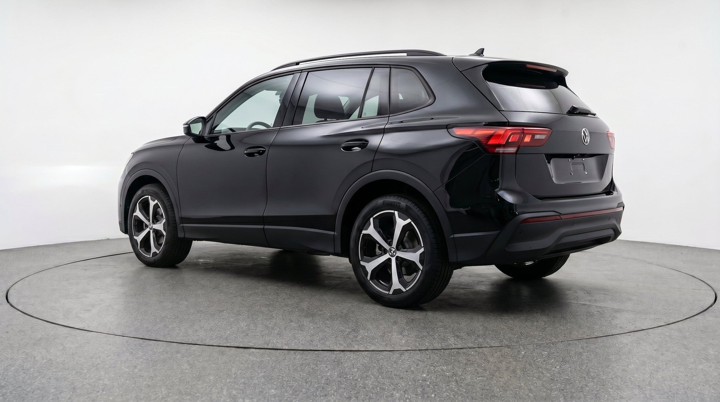 Thumbnail: 2026 Volkswagen Tiguan - 6