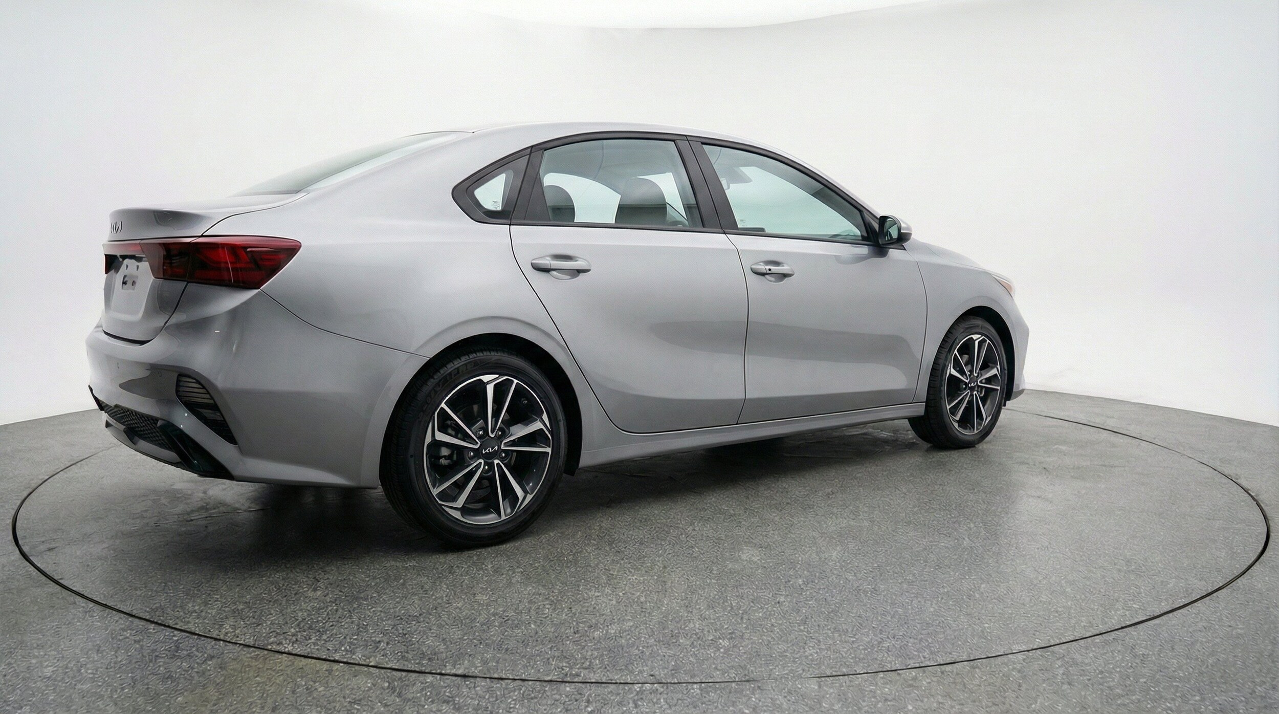 Thumbnail: 2024 Kia Forte - 9